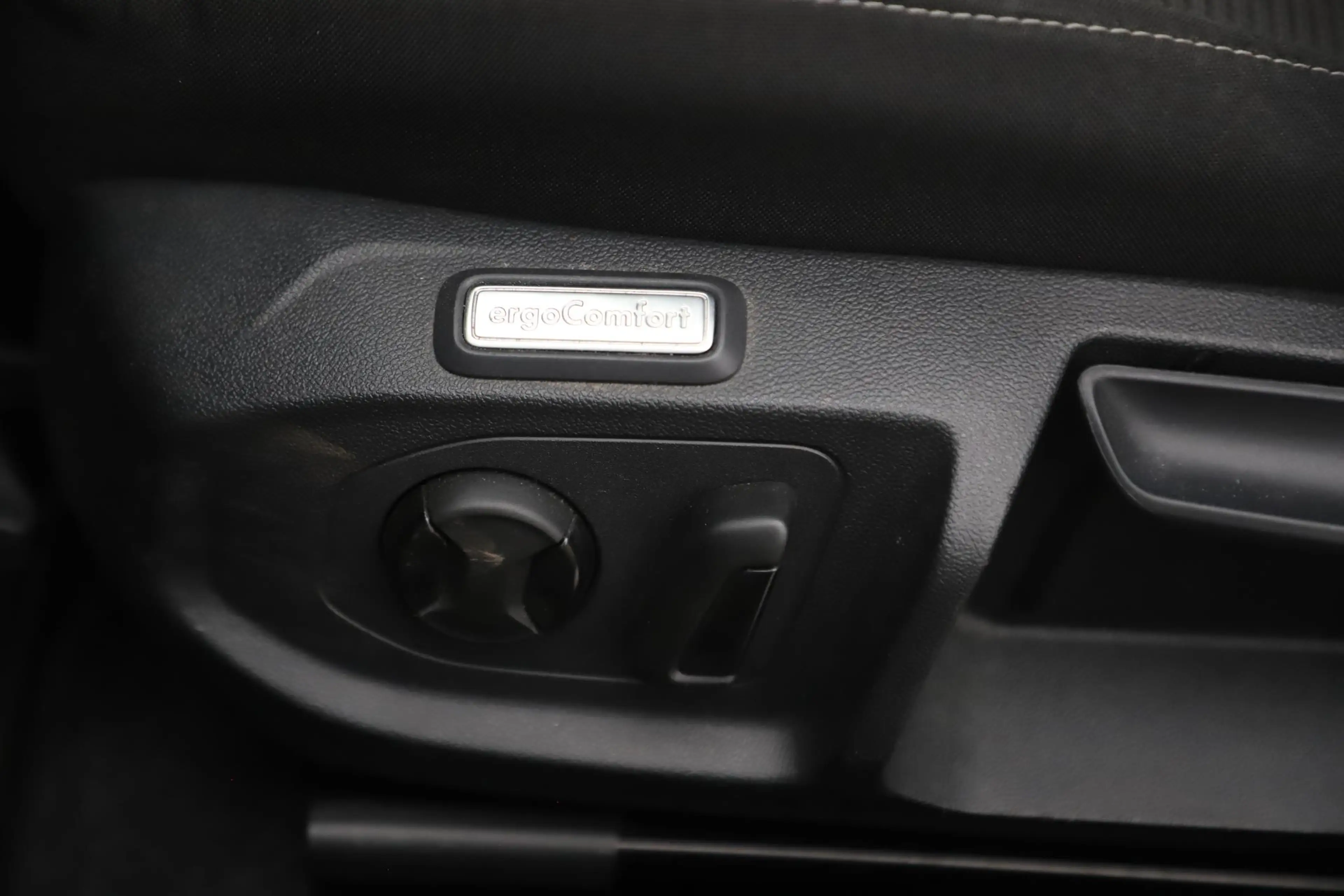 Volkswagen Arteon 2.0 TDI DSG Automaat 150PK Navigatie Adaptive Crui — photo 12