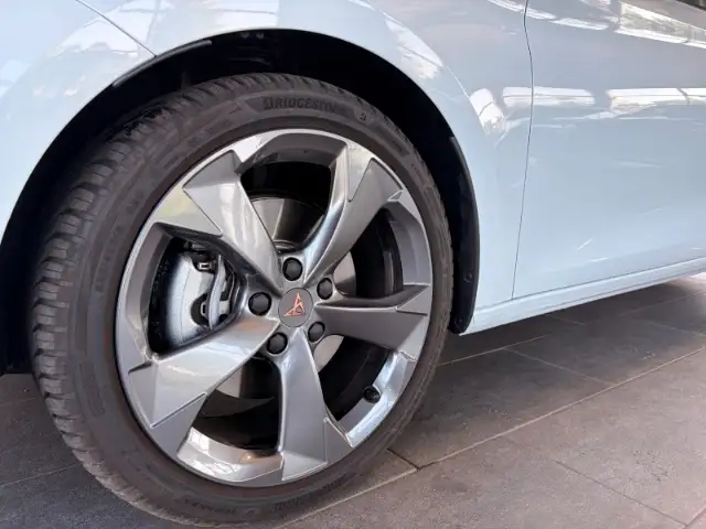 CUPRA Leon view 7