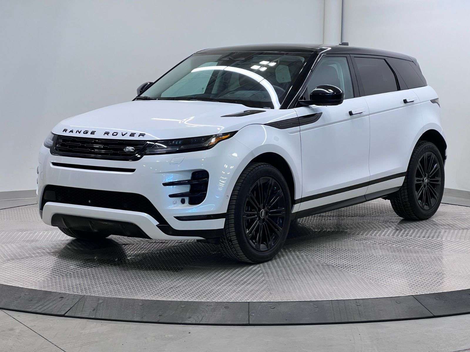2024 Land Rover Range Rover Evoque DYNAMIC HSE | P250