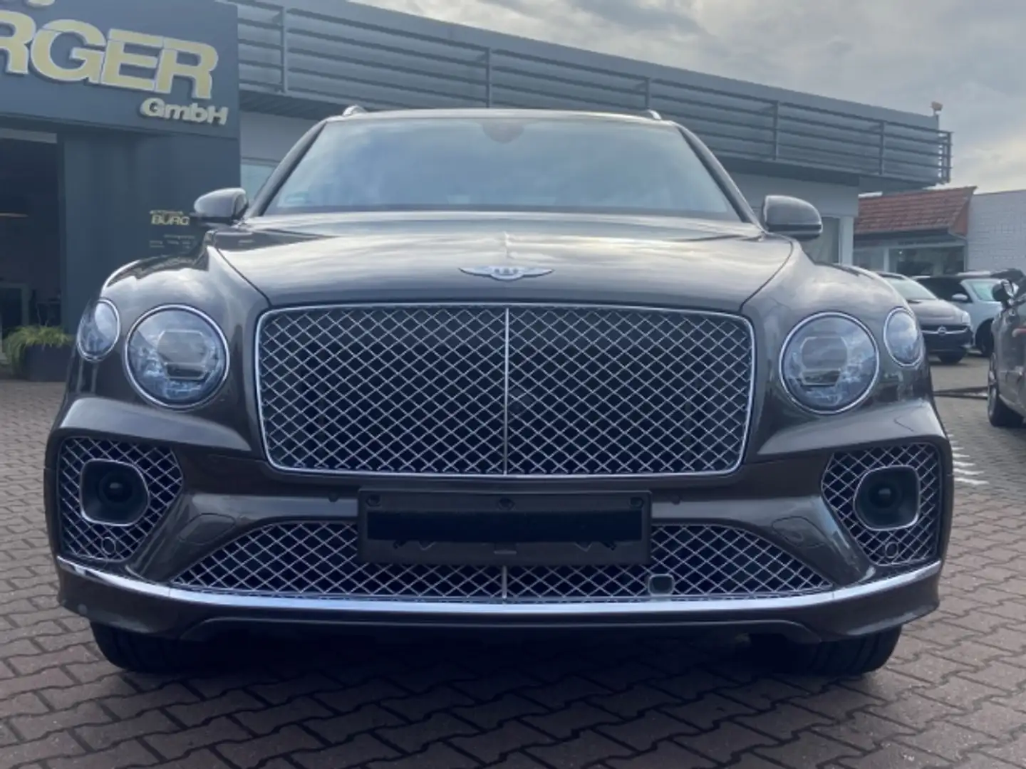 Bentley Bentayga Mulliner First Edition 22°Naim Airmatic Panorama N Grijs - 2