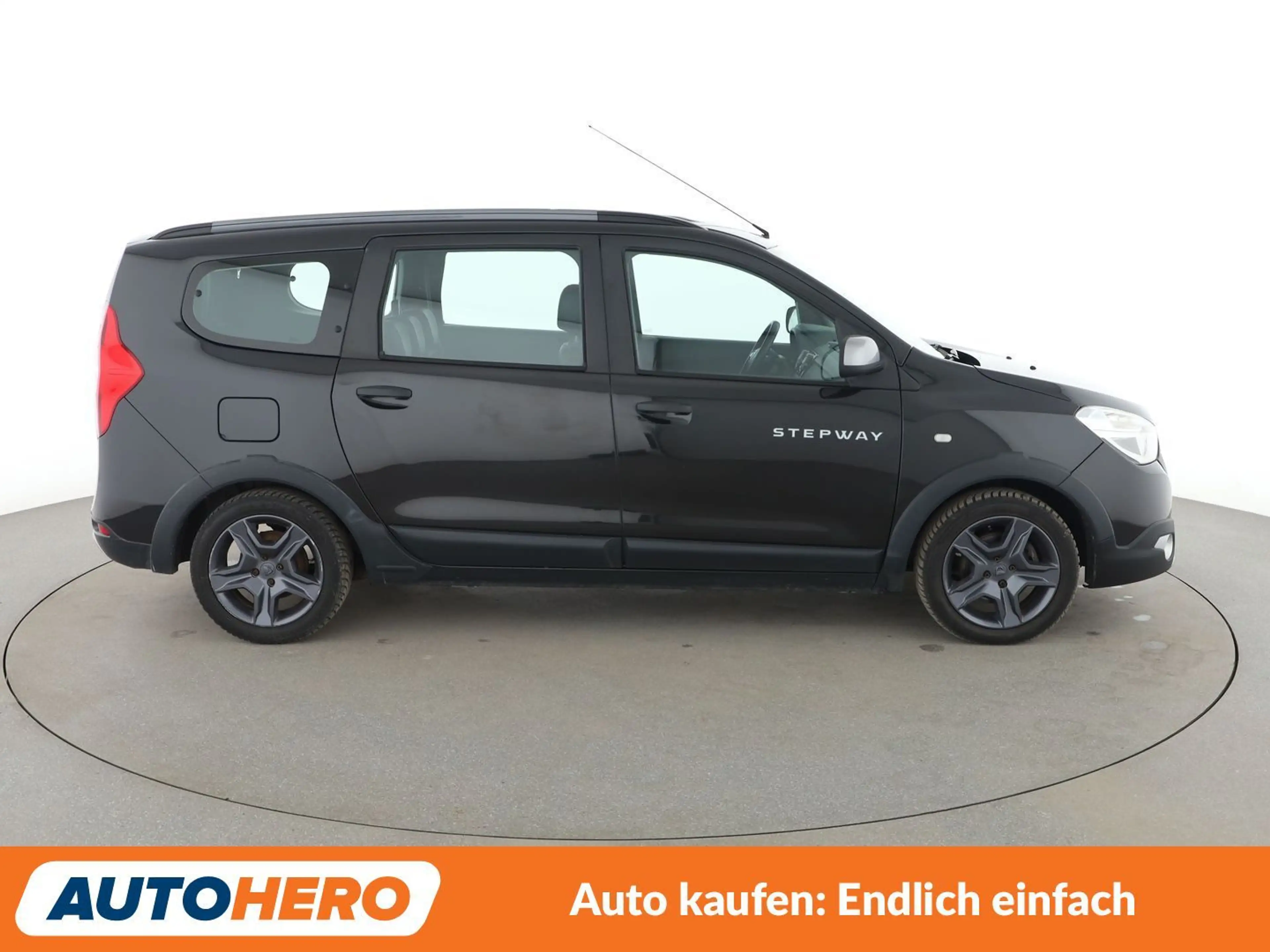 Dacia Lodgy 1.5 dCi Diesel Stepway Celebration *NAVI*TEMPO*PDC — photo 7