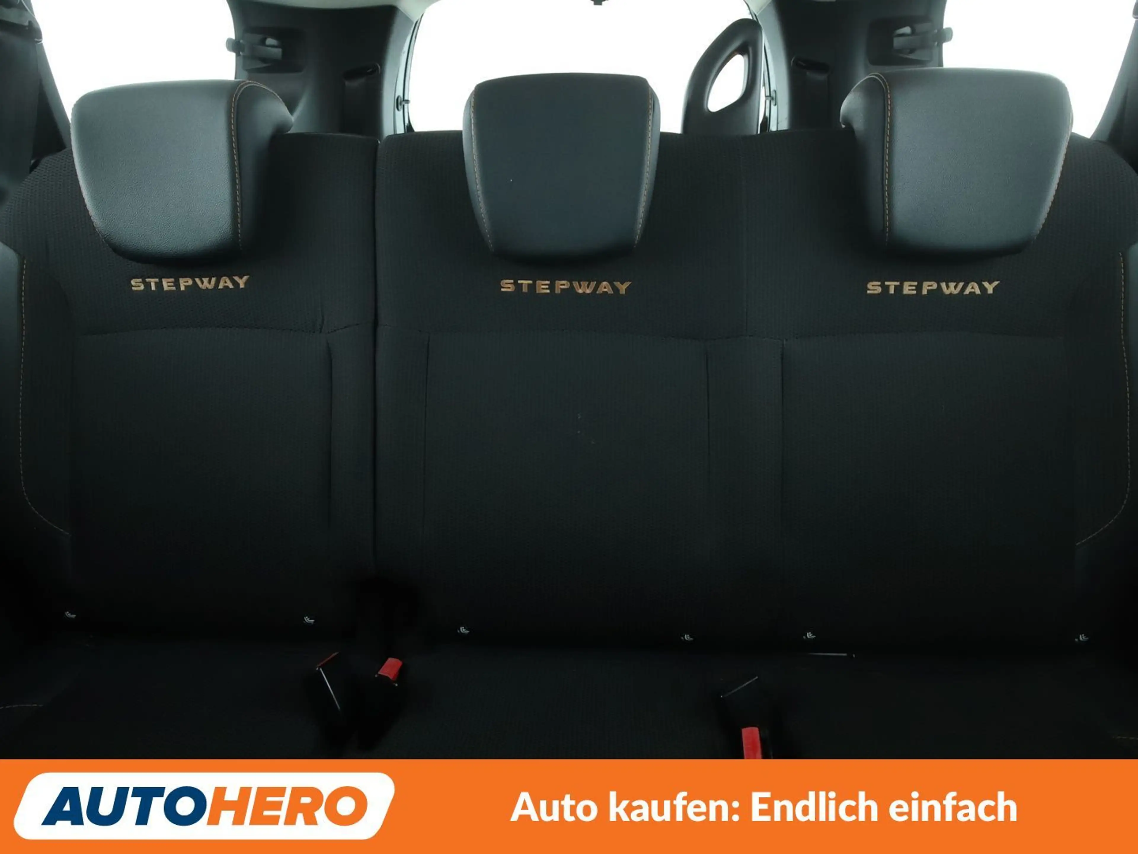 Dacia Lodgy 1.5 dCi Diesel Stepway Celebration *NAVI*TEMPO*PDC — photo 15