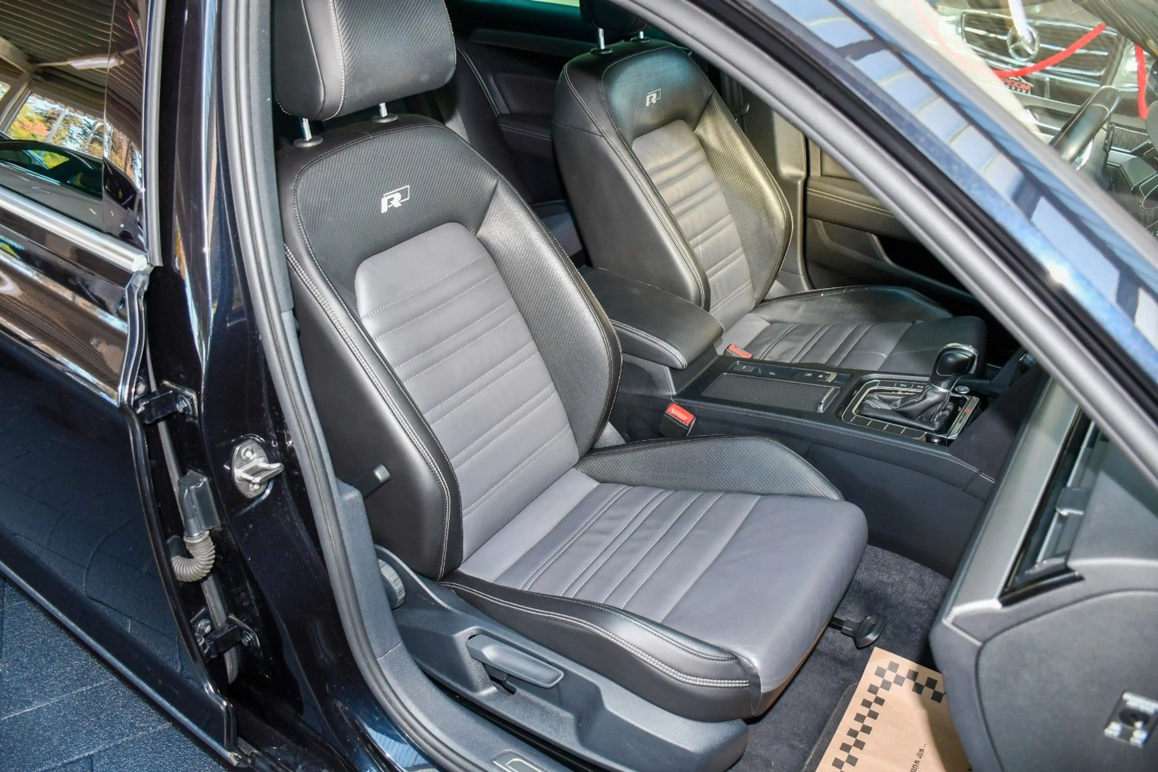 Volkswagen Passat Variant Highline 4Motion ACC 280 PS — photo 14
