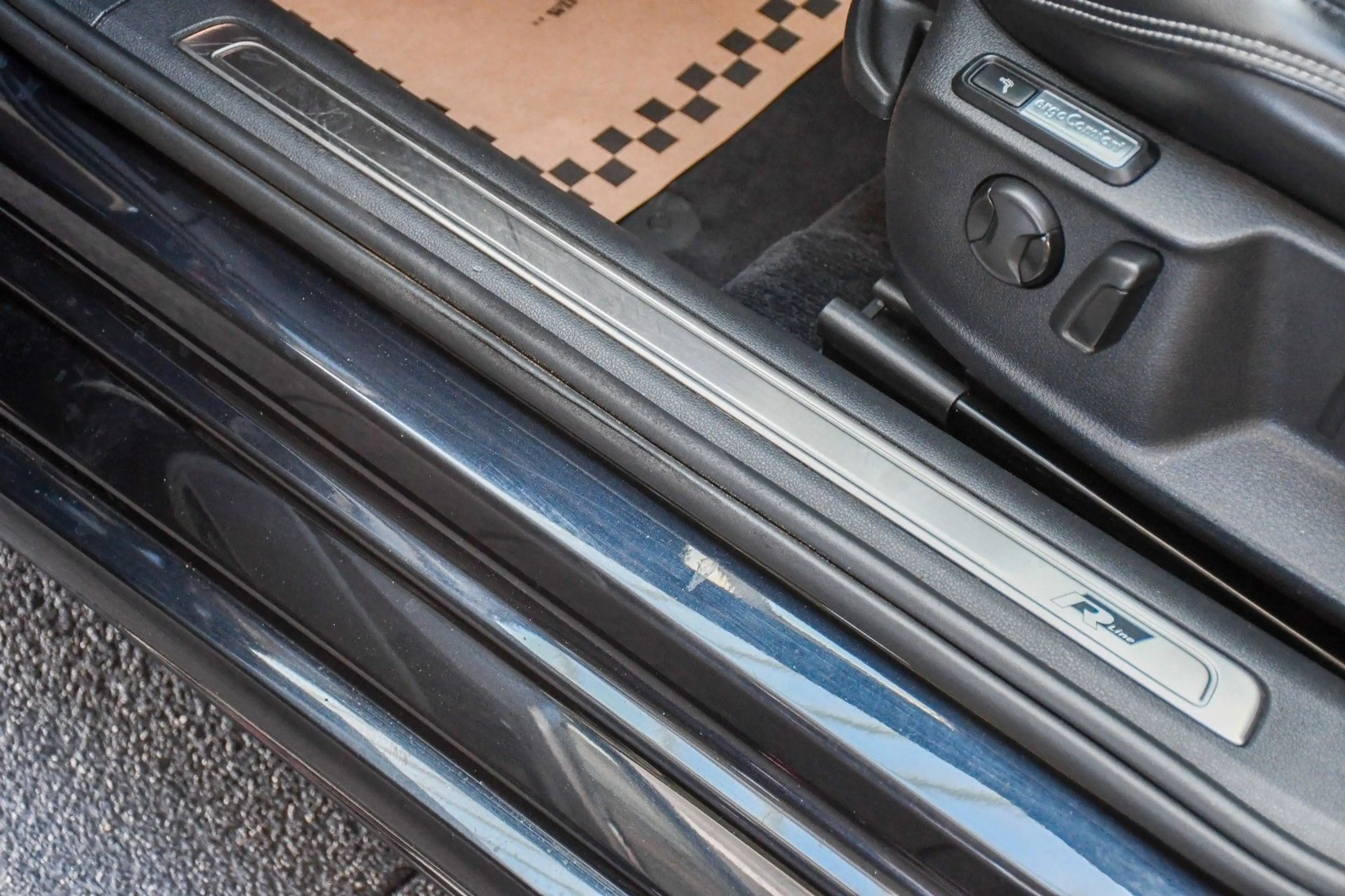 Volkswagen Passat Variant Highline 4Motion ACC 280 PS — photo 9