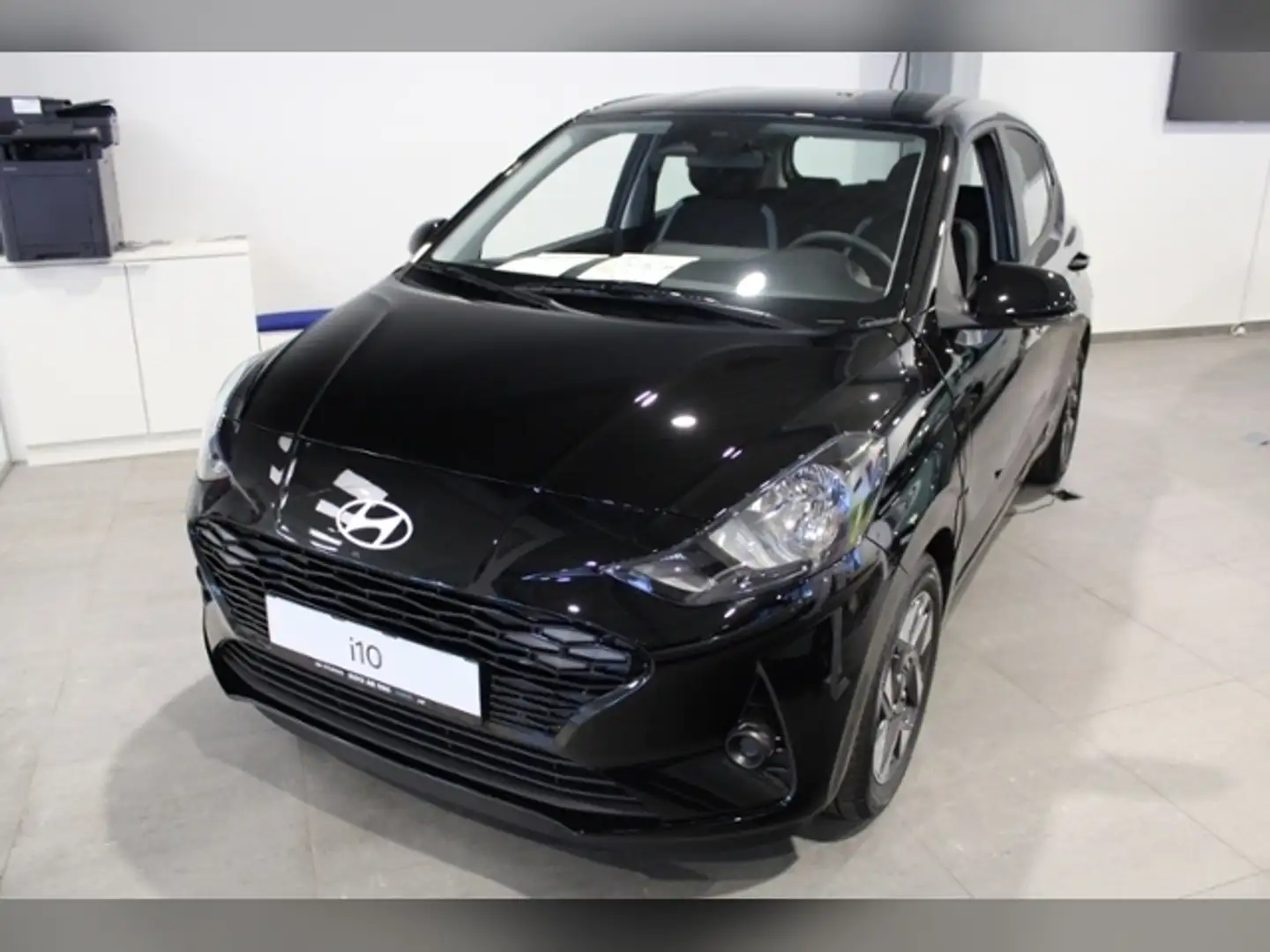 Hyundai i10 FL (MY25) 1.0 Benzin (63 PS) 5-MT 2WD TREND Zwart - 1