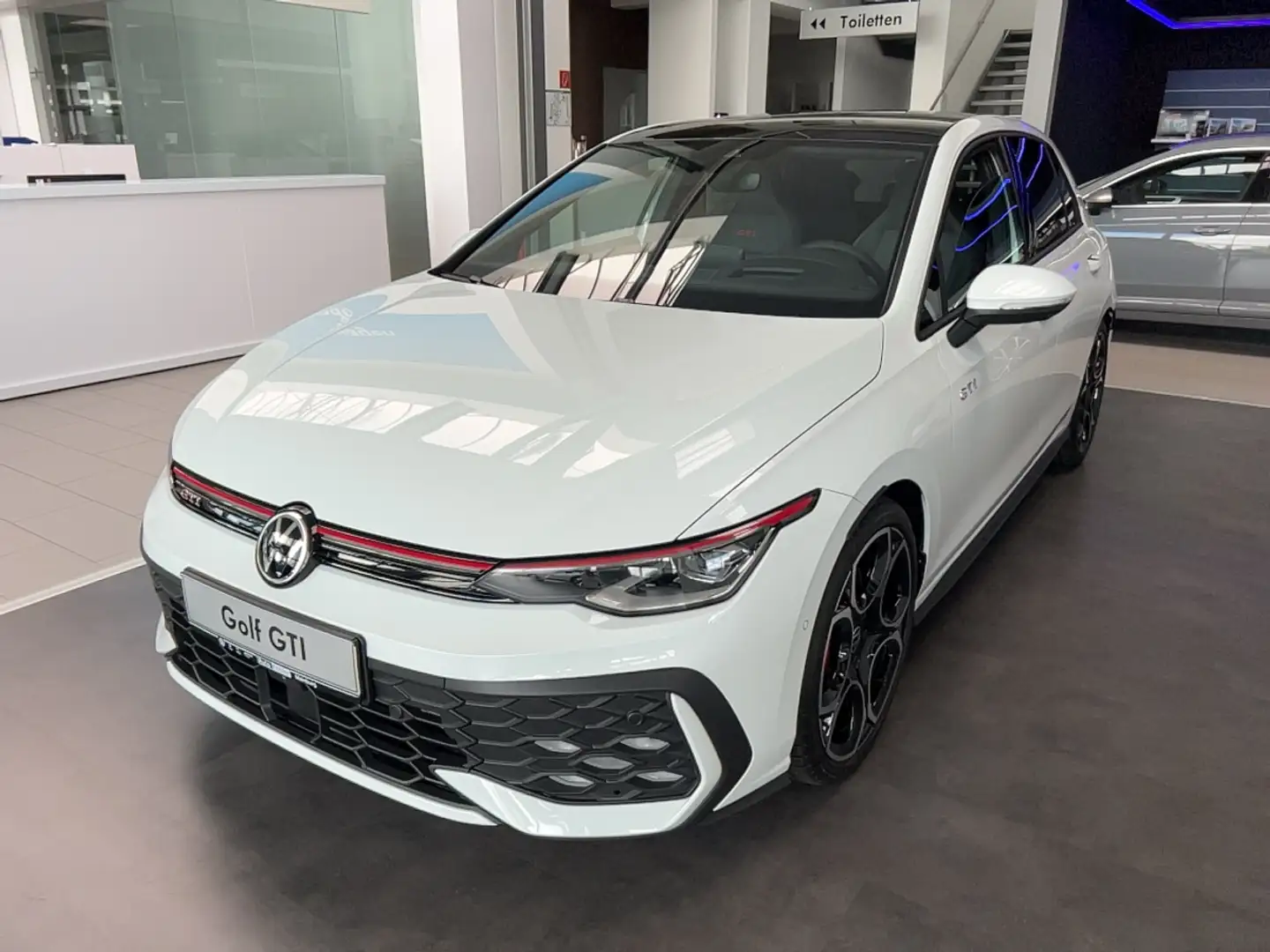 Volkswagen Golf GTI DCC-Fahrwerk / Tageszulassung Pano ParkAss. ACC LM Blanco - 2