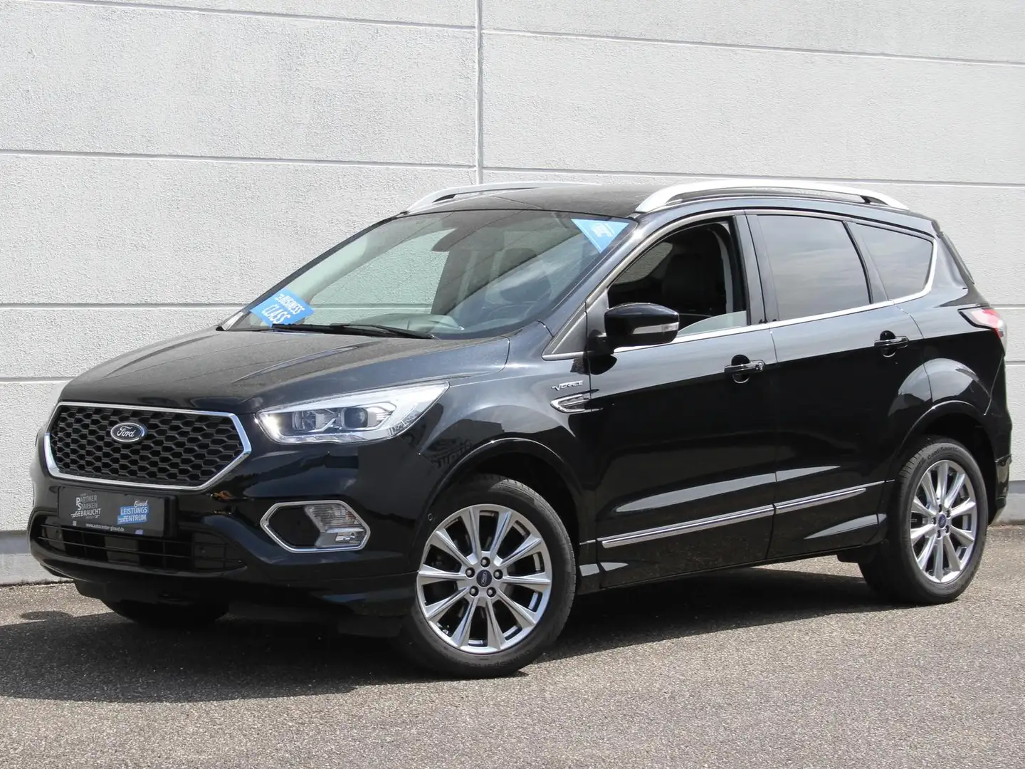 Ford Kuga 1.5 EB Vignale Leder Navi Kamera Xenon 1.Hd Schwarz - 1