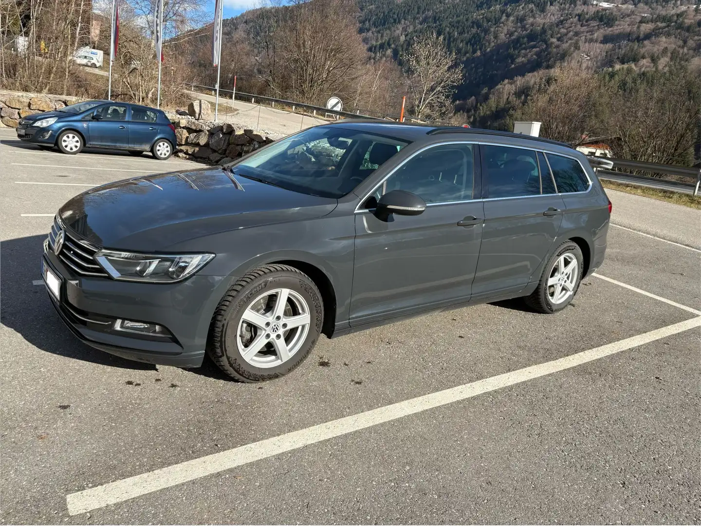 Volkswagen Passat Variant Passat Variant Comfortline 1,6 TDI DSG Comfortline Grau - 1