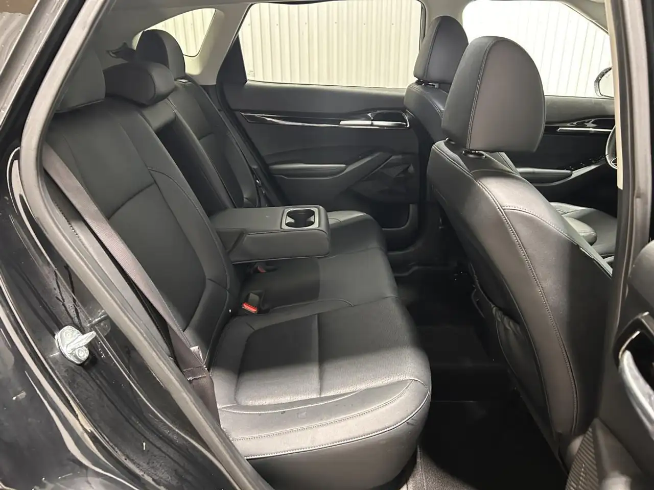 Kia Seltos снимка Kia Seltos