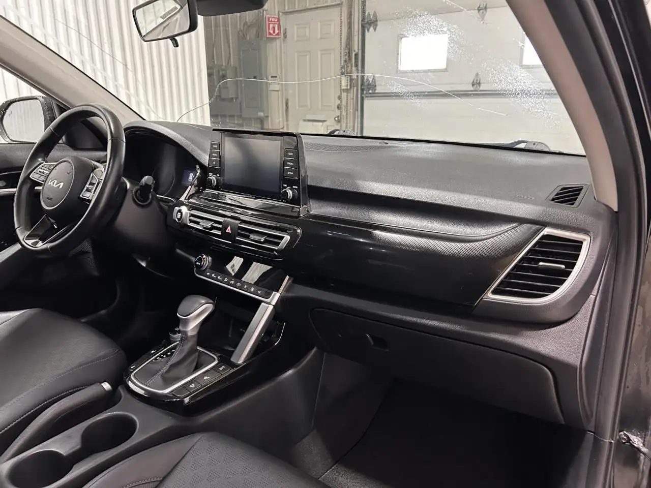 Kia Seltos снимка Kia Seltos