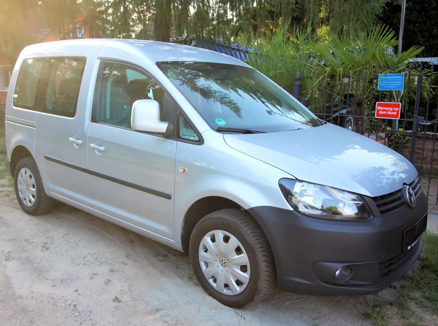 Volkswagen Caddy Klimaautomatik + TÜV NEU Silver - 1