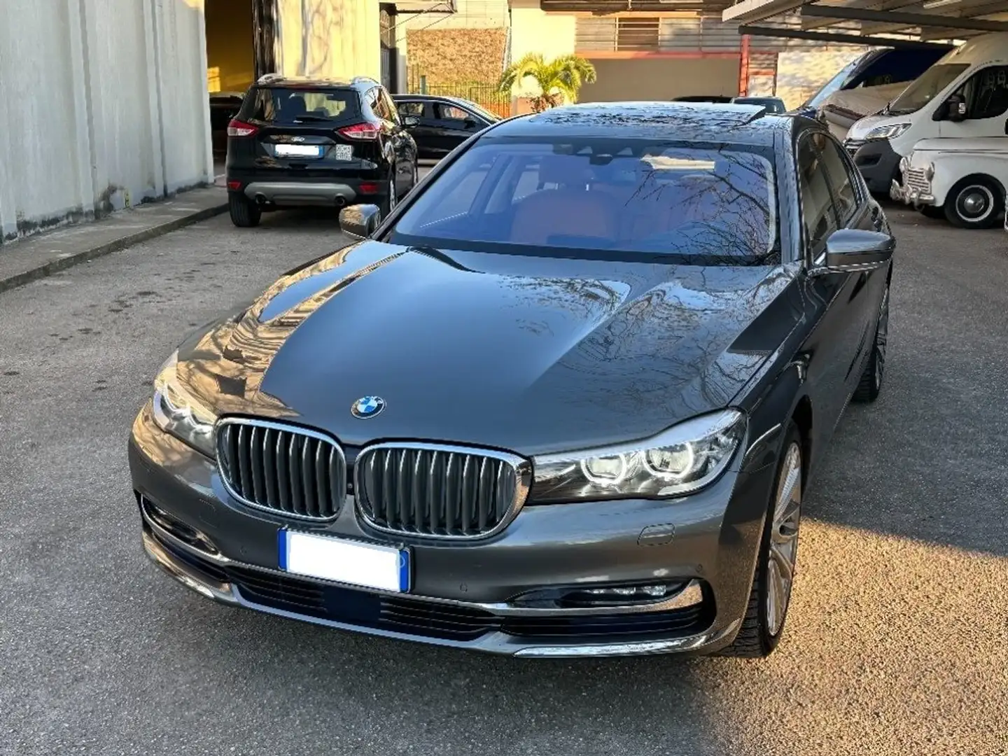 BMW 740 740Ld xdrive Luxury auto Gris - 1
