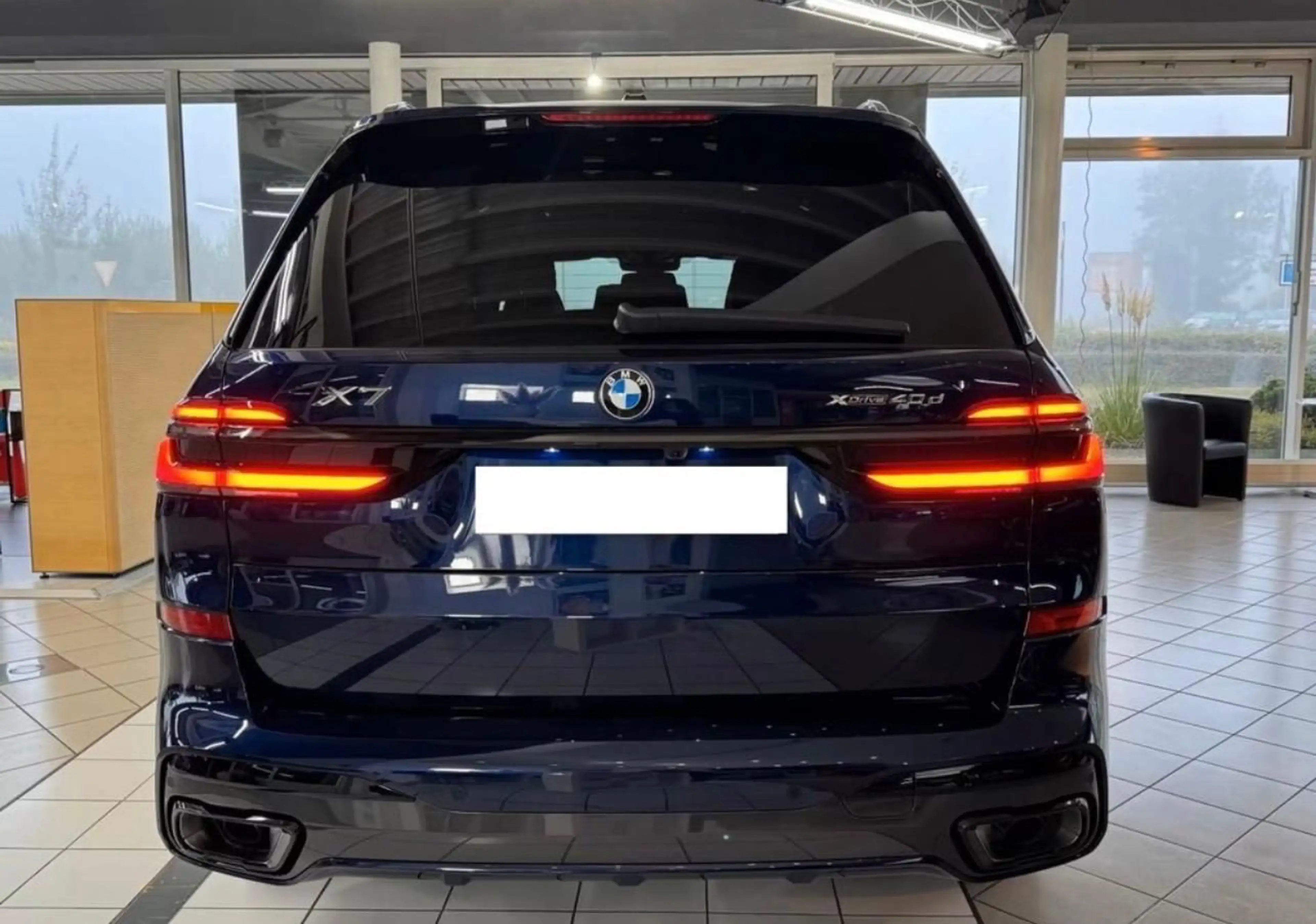 BMW X7 40 d M Sport* Iconic Glow* Massage* Standheiz — photo 9