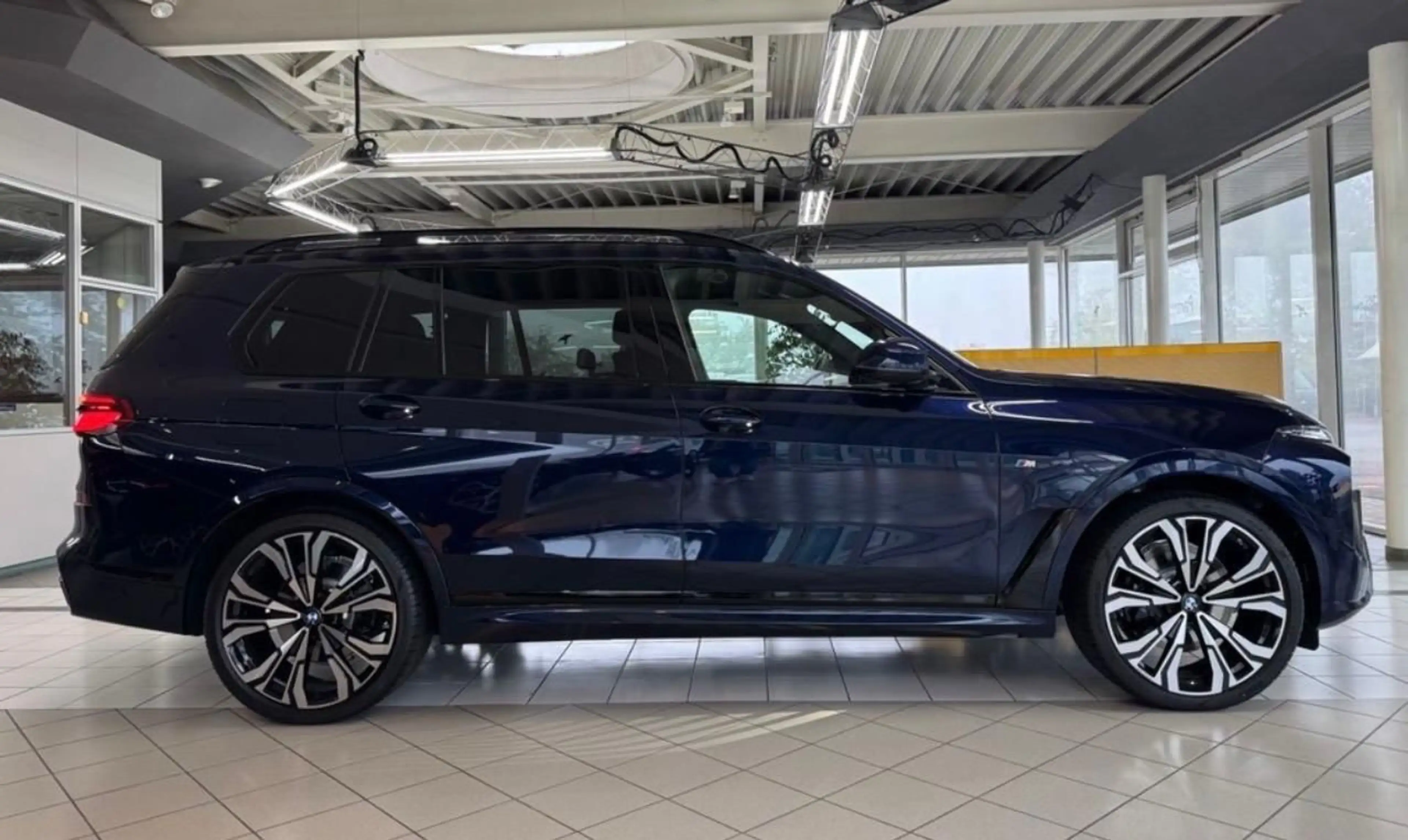 BMW X7 40 d M Sport* Iconic Glow* Massage* Standheiz — photo 15
