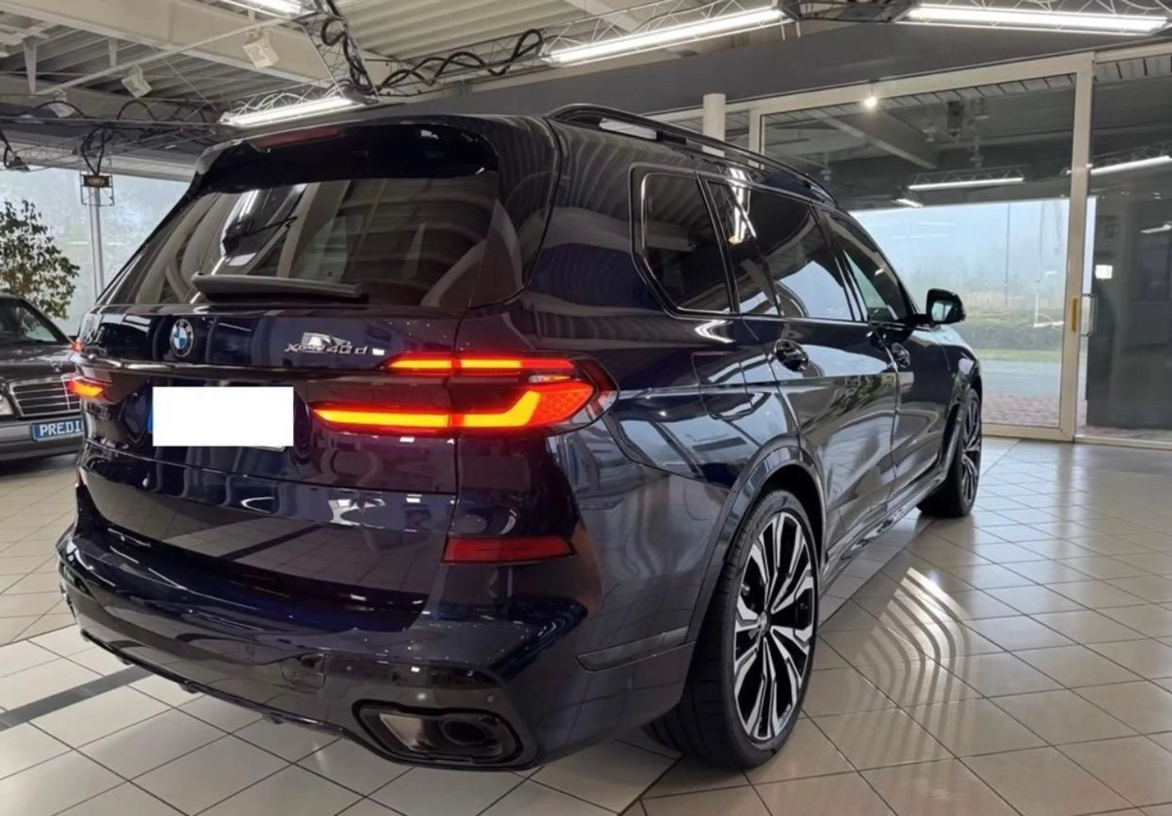BMW X7 40 d M Sport* Iconic Glow* Massage* Standheiz — photo 10