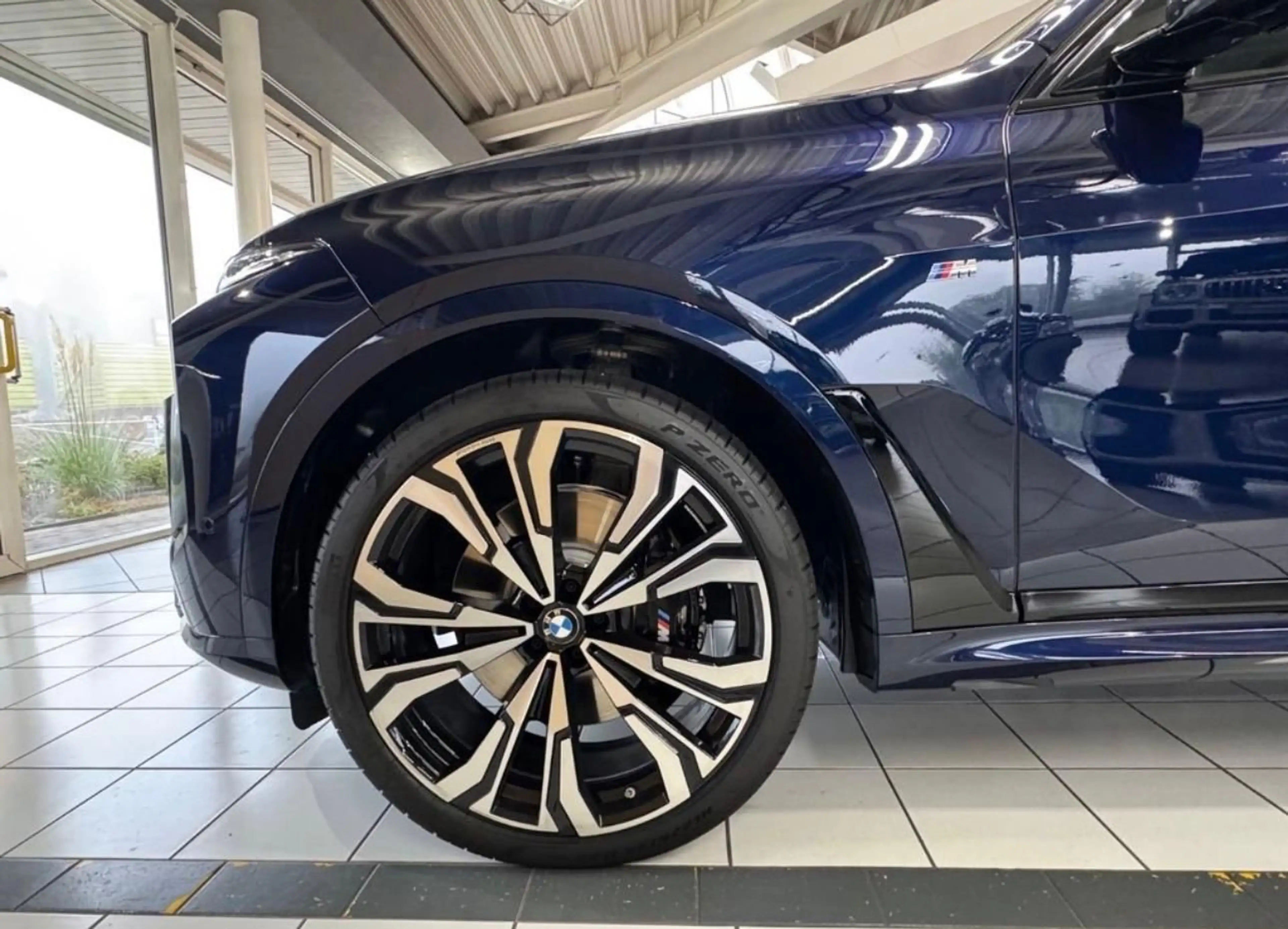 BMW X7 40 d M Sport* Iconic Glow* Massage* Standheiz — photo 12