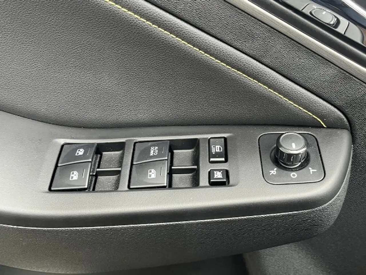 BAIC Beijing X35 1.5T CVT CarPlay — photo 12