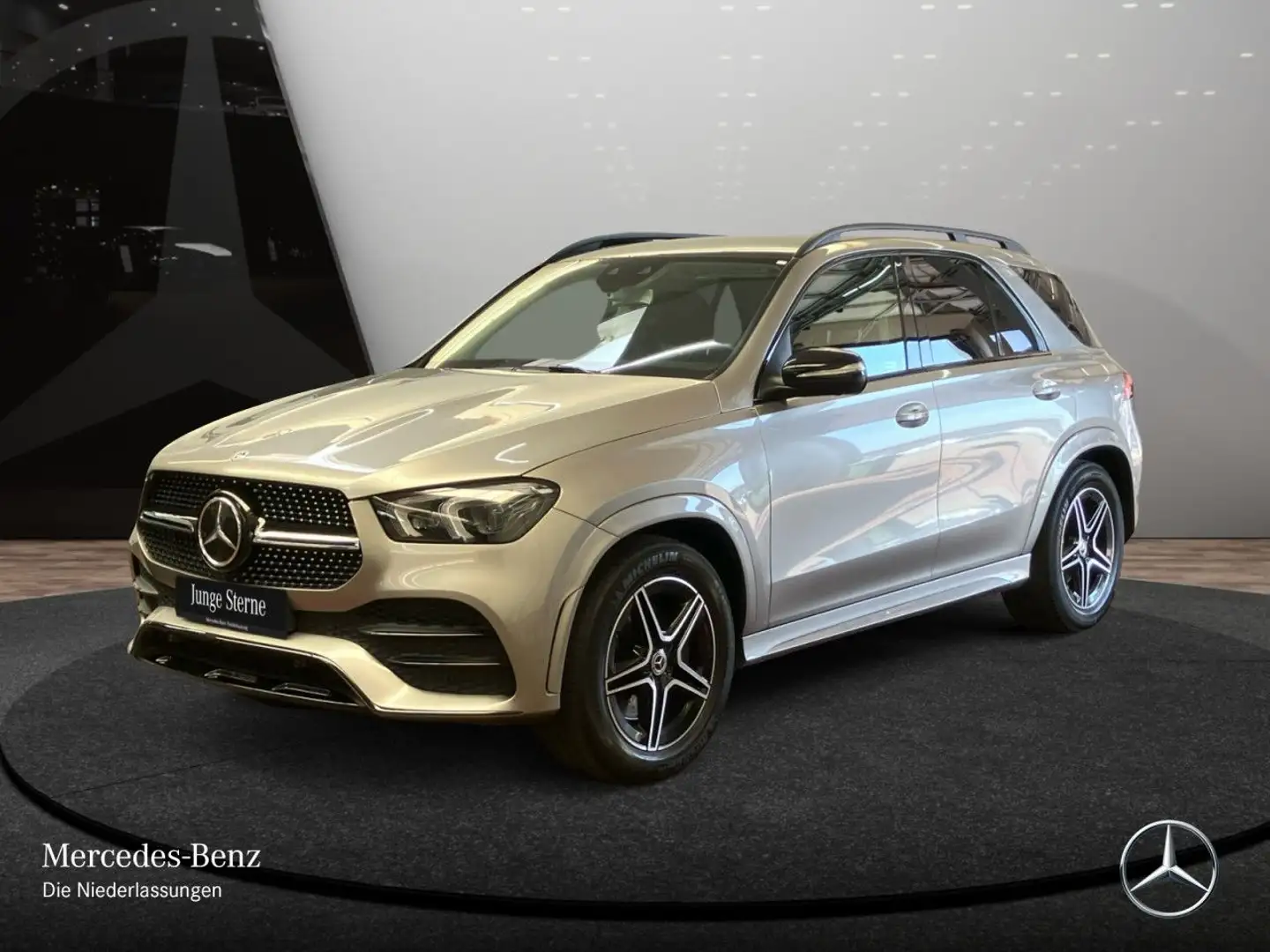 Mercedes-Benz GLE 300 d 4M AMG+EXCLUSIVE+NIGHT+PANO+360+AHK+20" Argintiu - 2