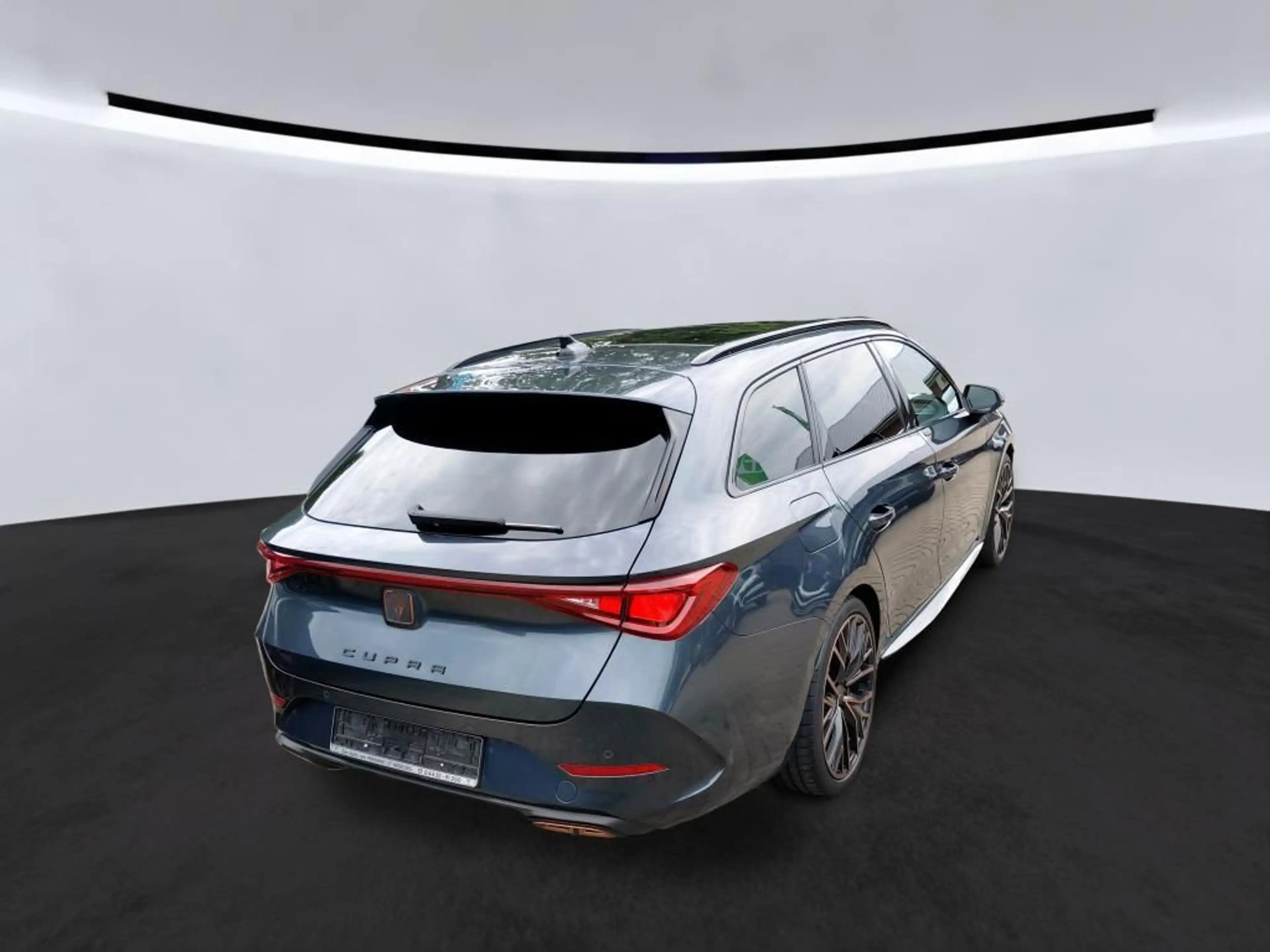 CUPRA Leon SP VZ 1.4 TSI VZ e-Hybrid Pano Navi ACC 19 — photo 3