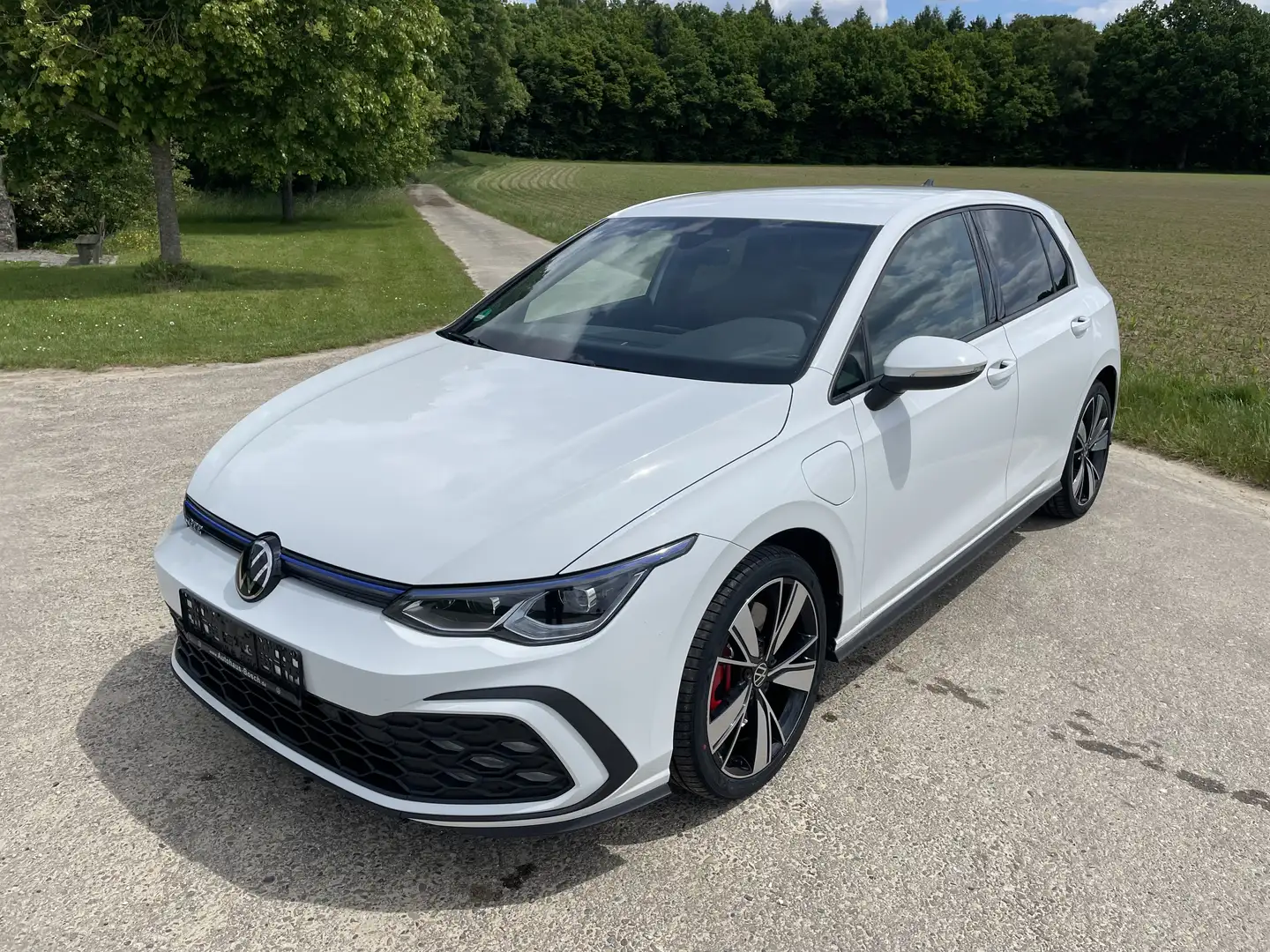 Volkswagen Golf GTE eHybrid 1.4 DSG AHK IQ Light 18 Zoll ACC Navi Weiß - 2