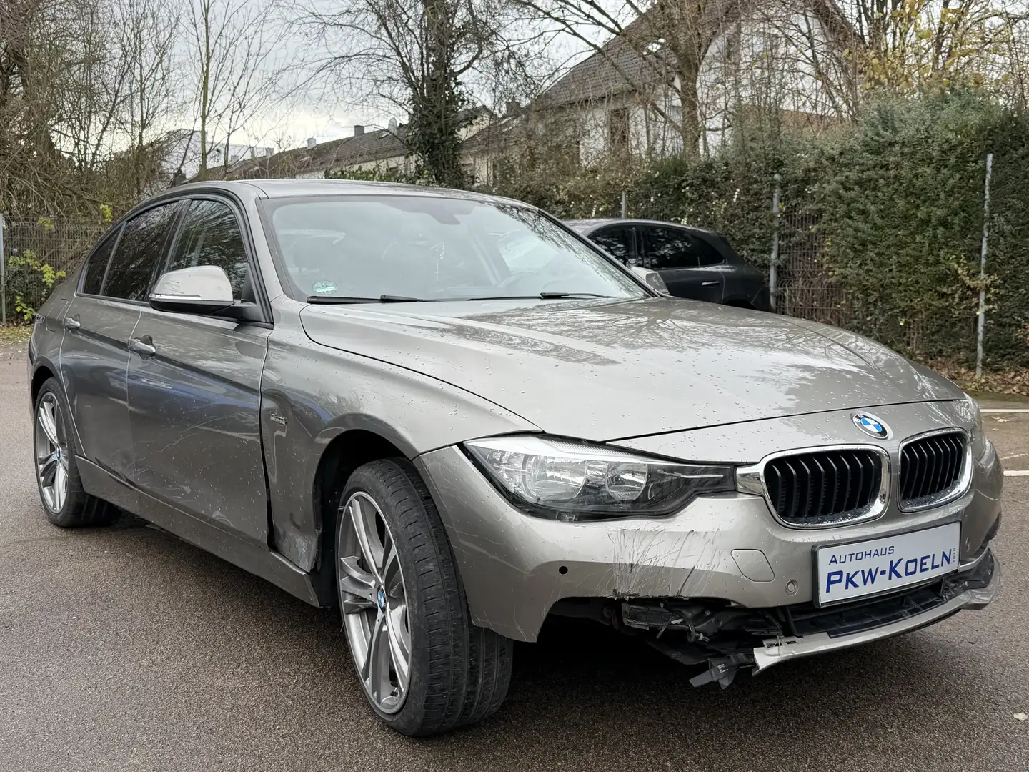 BMW 318 d Sport Line* Silber - 2