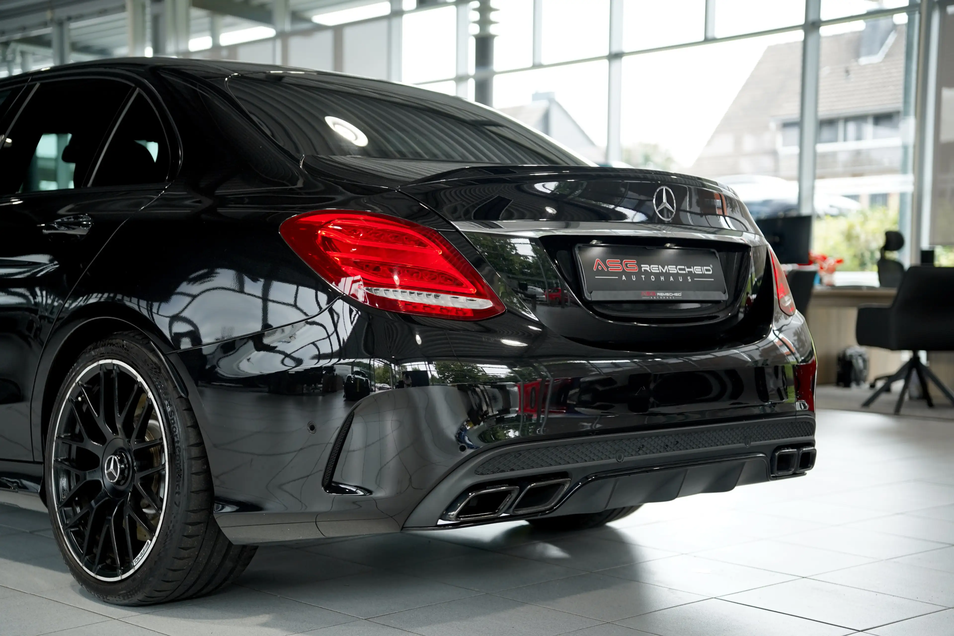 Mercedes-Benz C 63 AMG Limousine 2.H *19 *Perf-AGA*Night*BURM — photo 14
