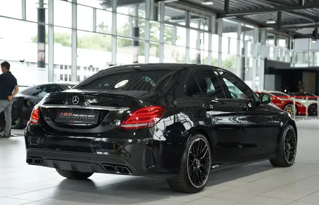 Mercedes-Benz C-Class view 7