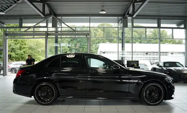 Mercedes-Benz C-Class view 6