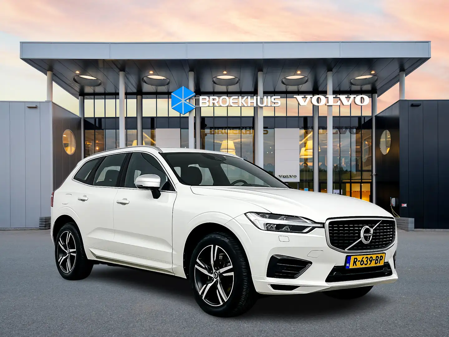 Volvo XC60 T8 Recharge R-Design | 19" | Panoramadak | Head-up Weiß - 2
