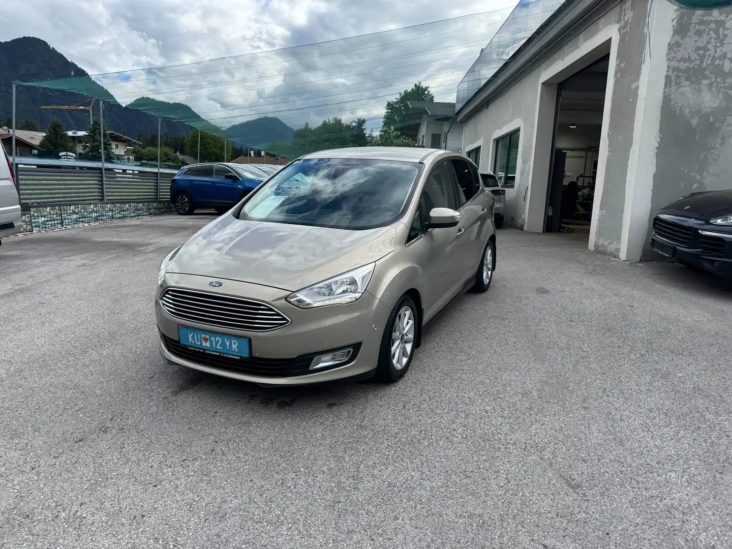 Ford C-Max Titanium Beige - 2