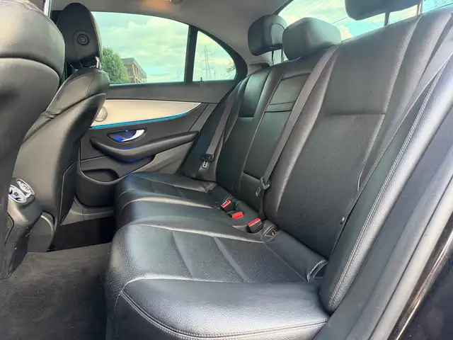 Mercedes-Benz E-Class view 12