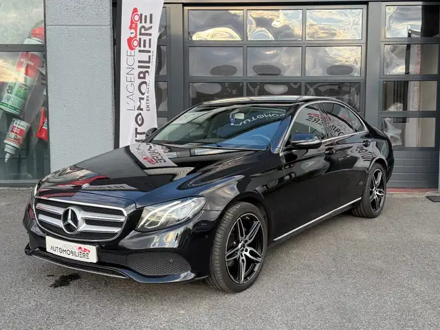 Mercedes-Benz E-Class view 2