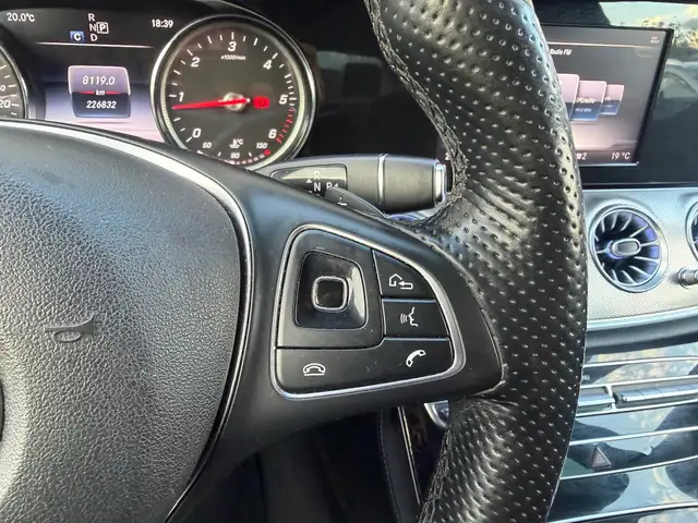 Mercedes-Benz E-Class view 15