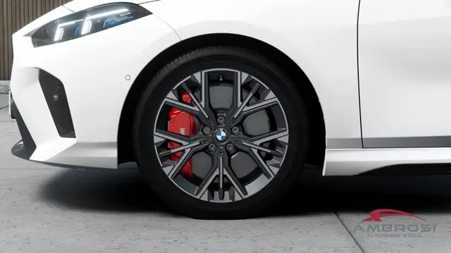 BMW 1 Series view 8
