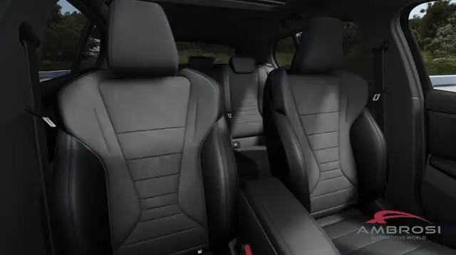 BMW 1 Series view 12