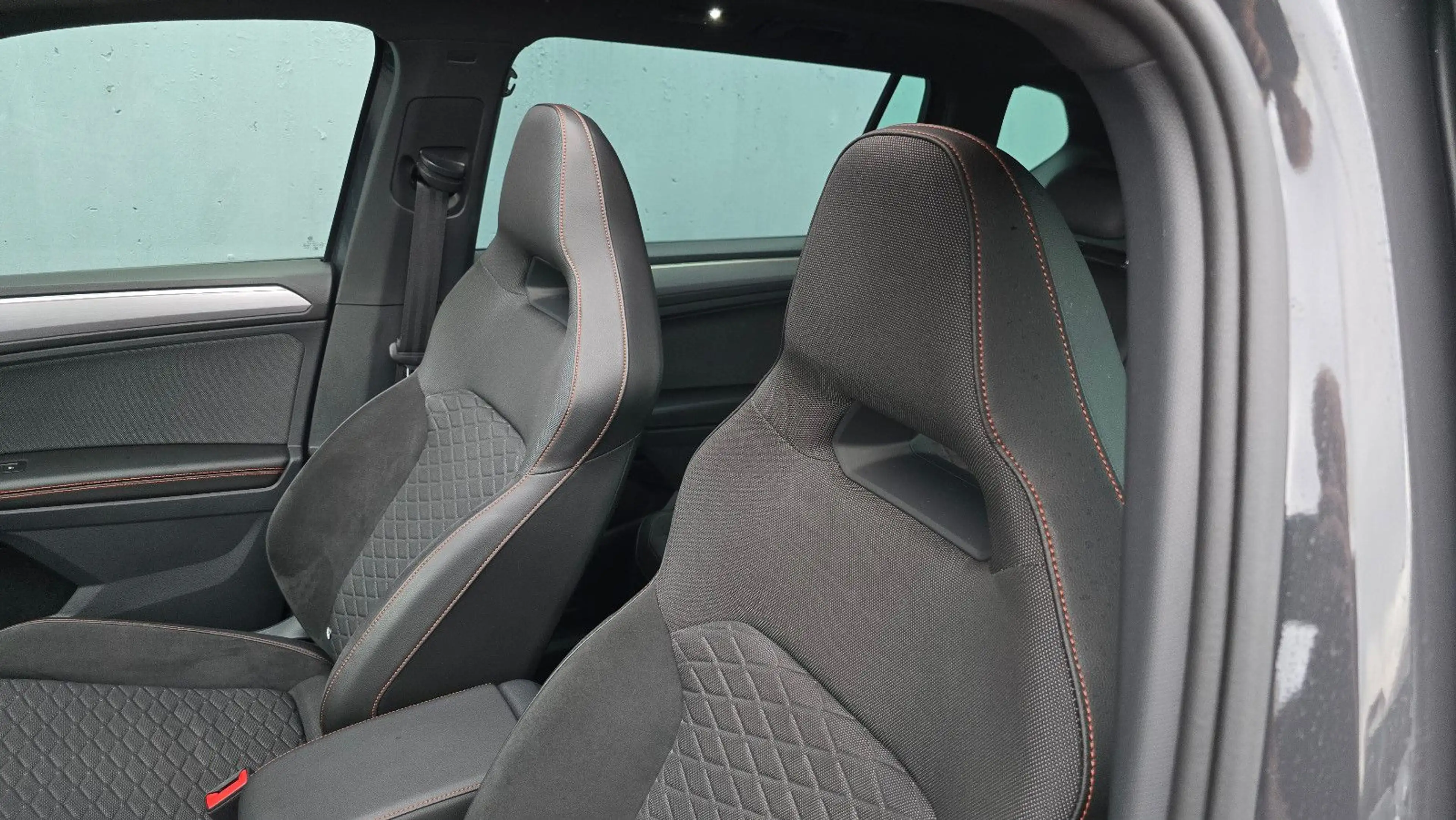 SEAT Tarraco 1.4 e-HYBRID FR DSG Pano/ACC/DCC/360*/19 — photo 10