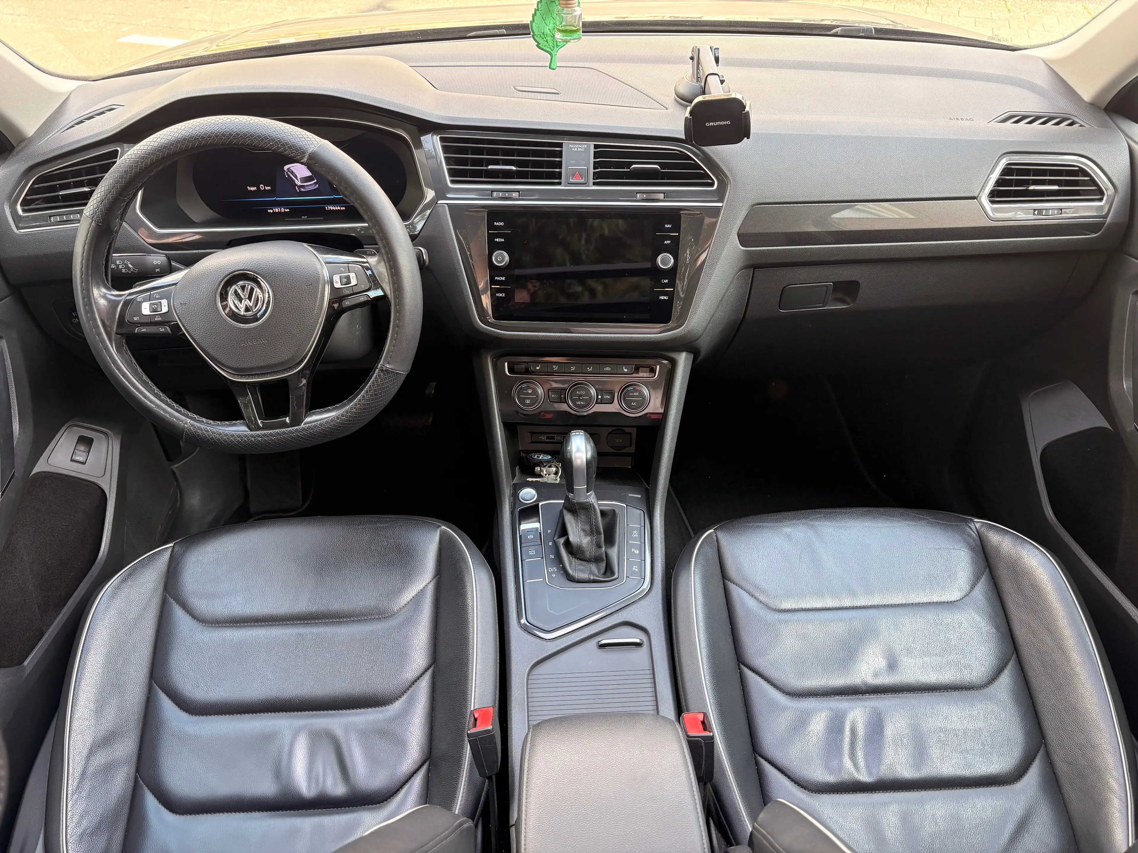 Volkswagen Tiguan Allspace Allspace 1.4TSI ACT Highline OPF DSG — photo 9