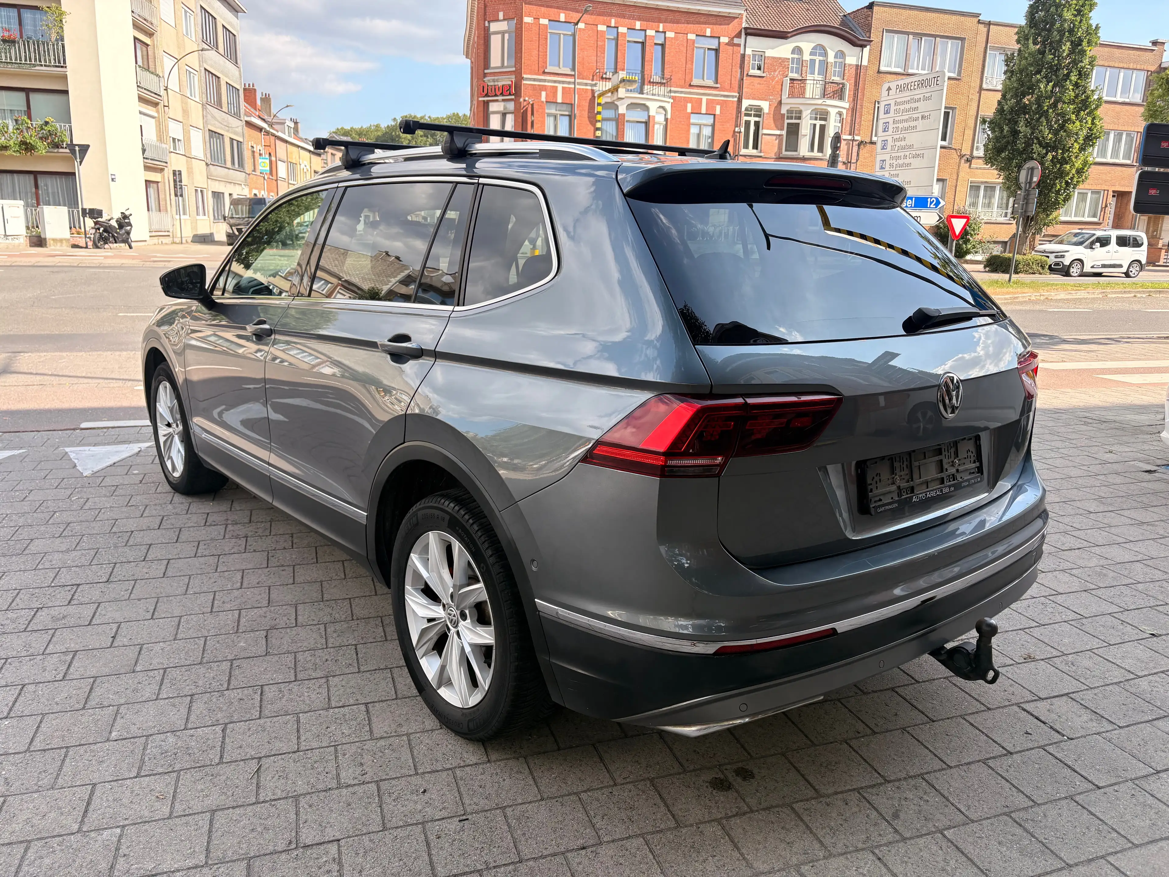 Volkswagen Tiguan Allspace Allspace 1.4TSI ACT Highline OPF DSG — photo 4