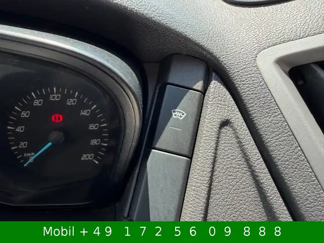 Ford Transit view 14