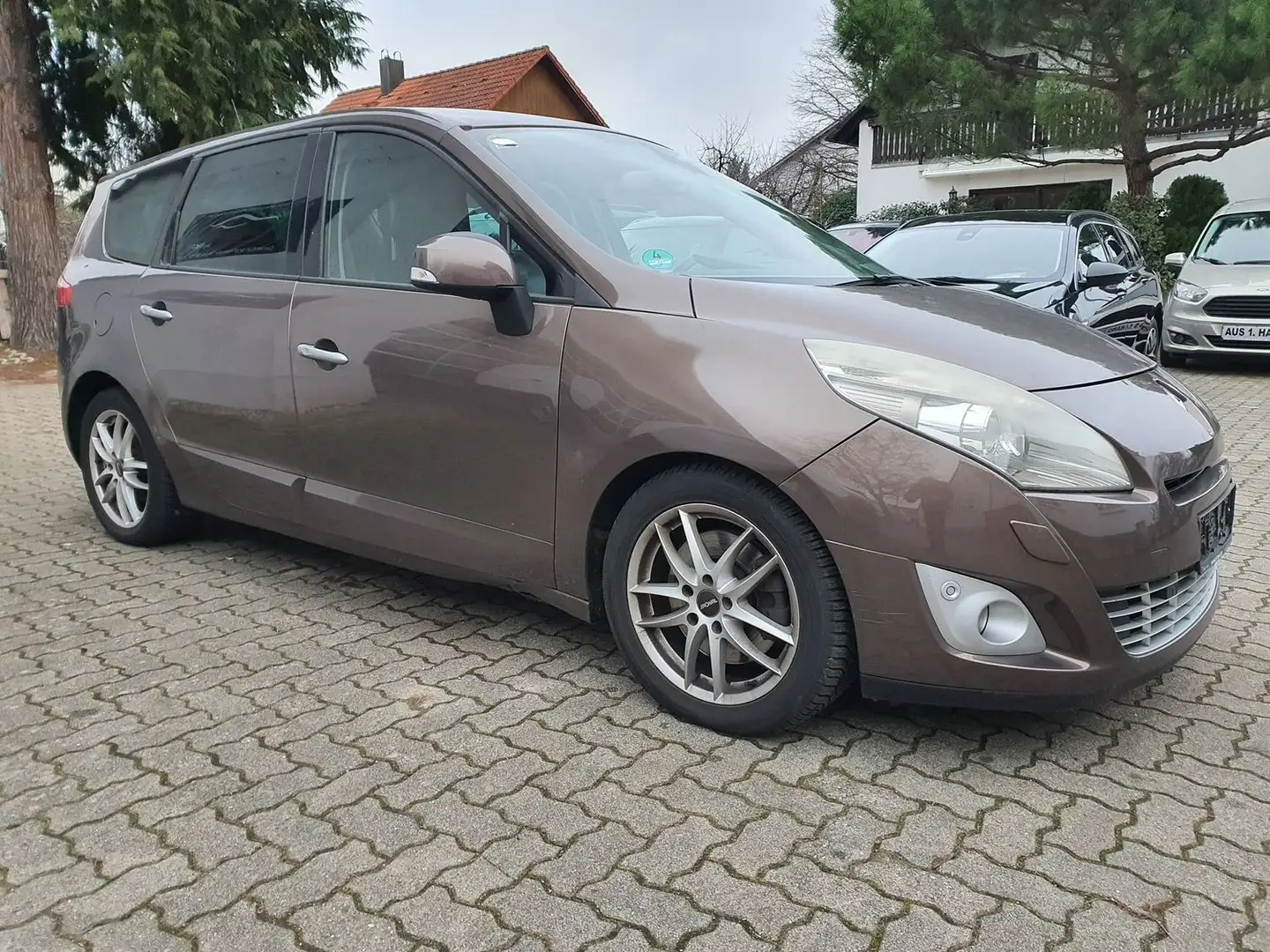 Renault Grand Scenic LUXE*7 SITZE*AUTOMATIK*SITZHEIZ.*NAVI Braun - 2