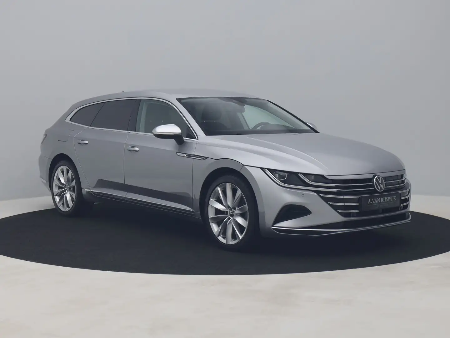 Volkswagen Arteon 1.4 TSI eHybrid Shooting Brake Elegance Business+ Zilver - 2