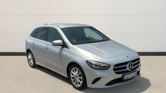 Mercedes-Benz C 320 1.3 B 180 136 5P