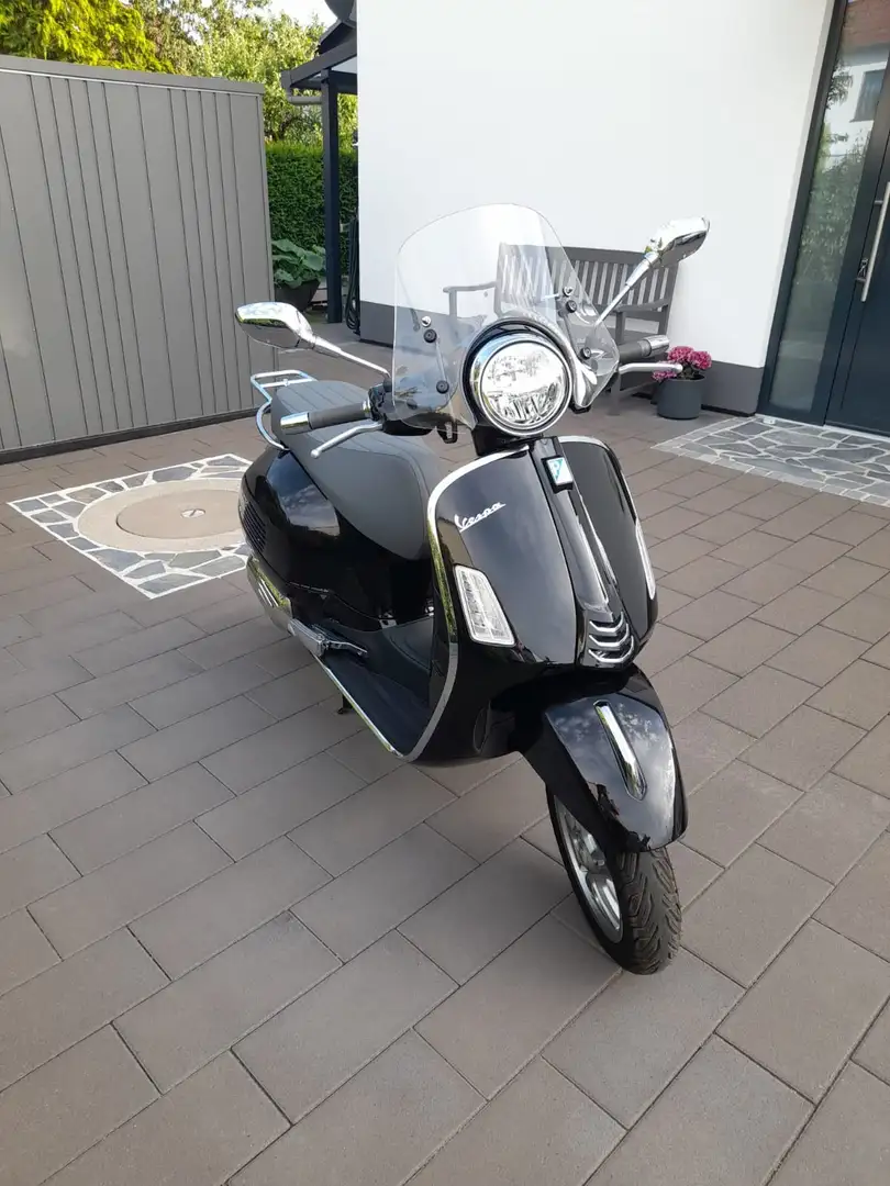 Vespa GTS 125 Noir - 2
