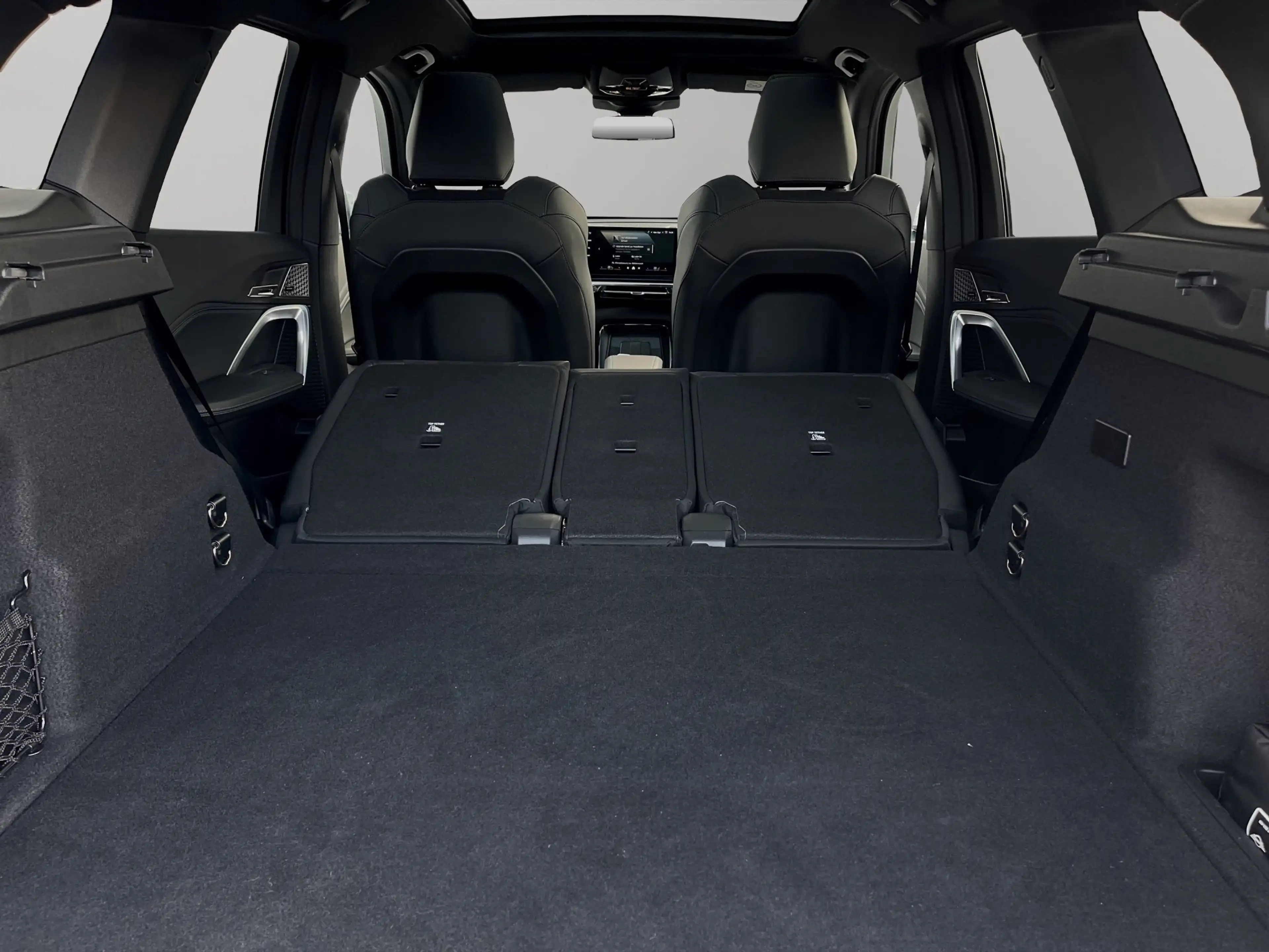 BMW iX1 xDrive30 M SPORTPAKET AHK 360°Kamera HarmanKardon — photo 14