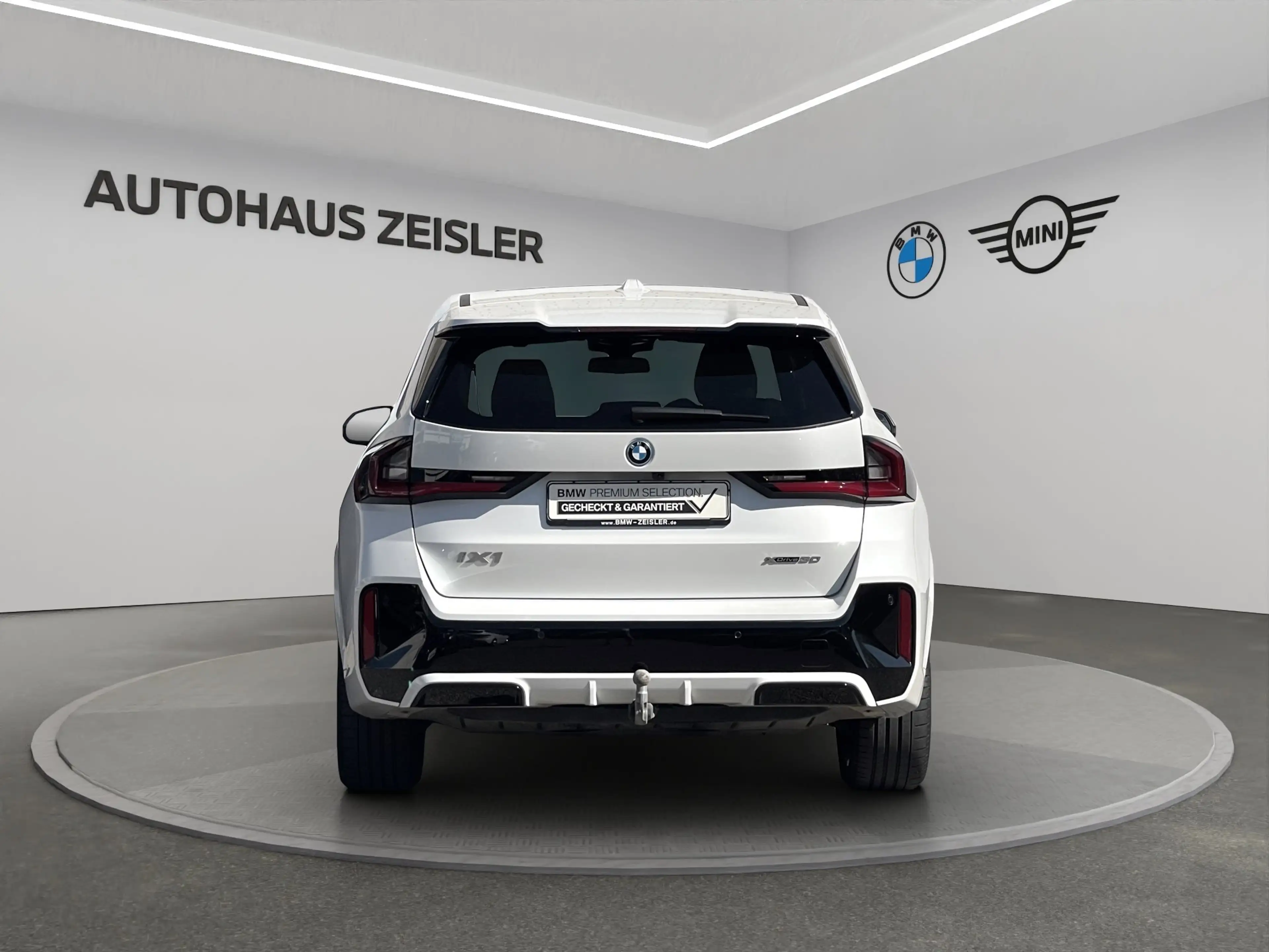 BMW iX1 xDrive30 M SPORTPAKET AHK 360°Kamera HarmanKardon — photo 6
