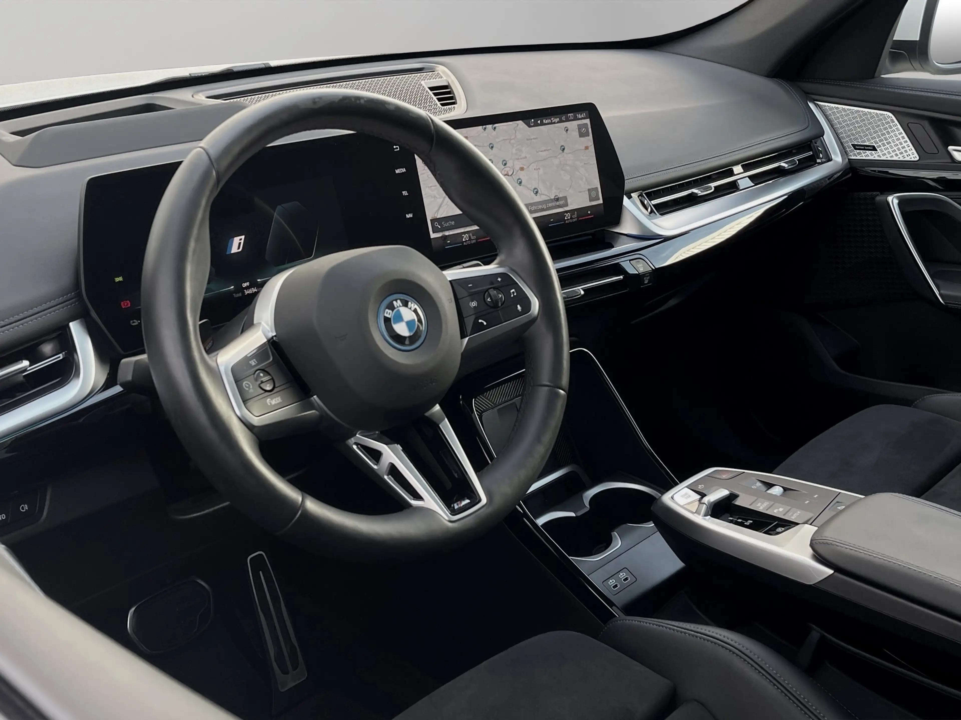BMW iX1 xDrive30 M SPORTPAKET AHK 360°Kamera HarmanKardon — photo 7