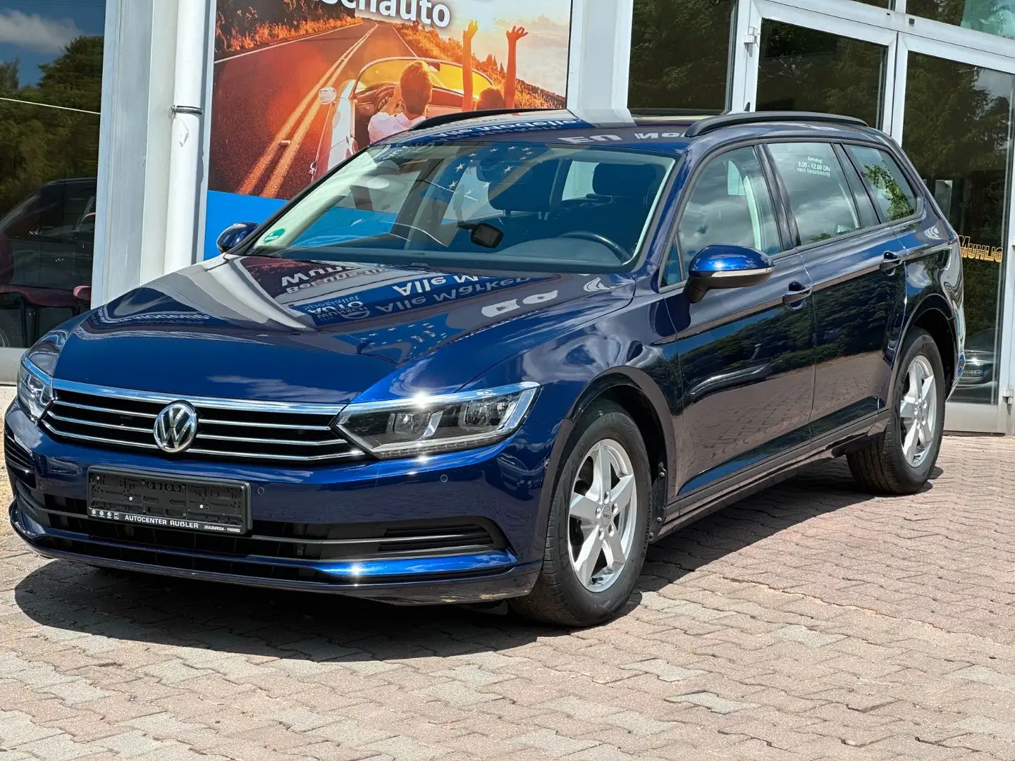 Volkswagen Passat Variant Trendline *LED*NAVI*TEMPOMAT* Azul - 1