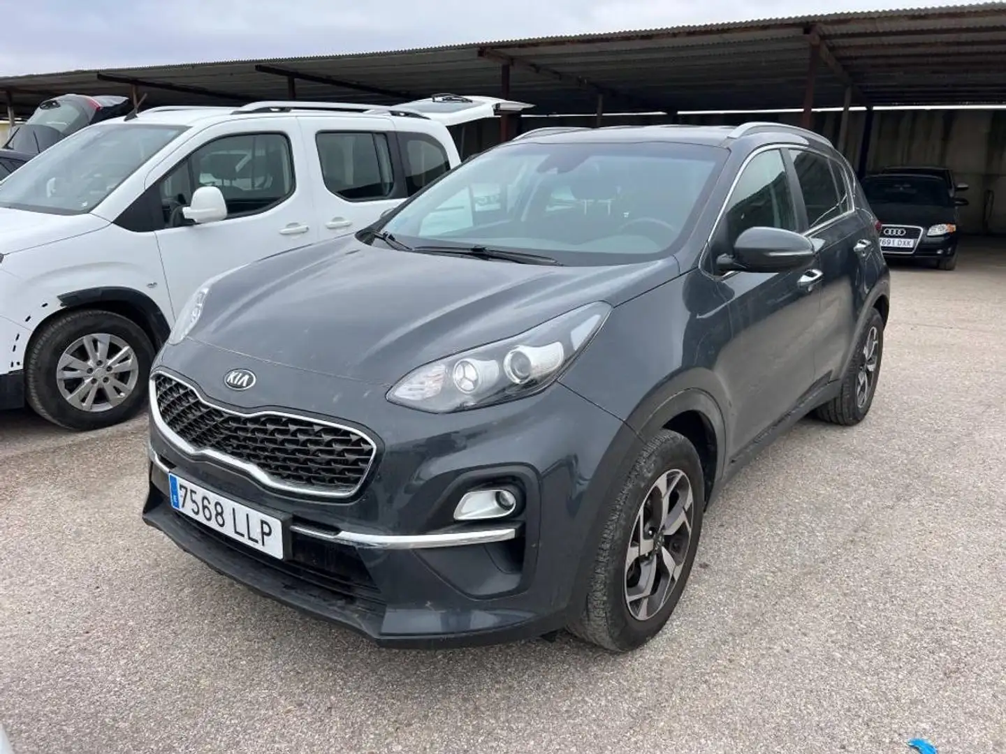 Kia Sportage 1.6 MHEV Drive Plus 4x2 136 Gris - 1