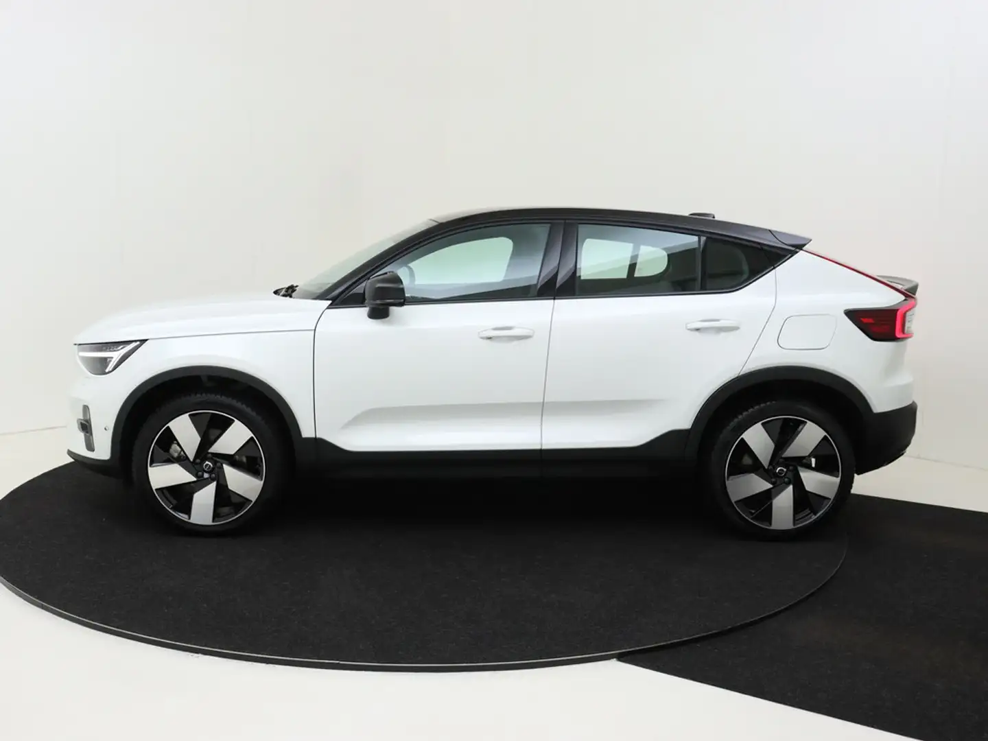 Volvo C40 Recharge Twin Pure Electric Intro Edition | Harman Wit - 2