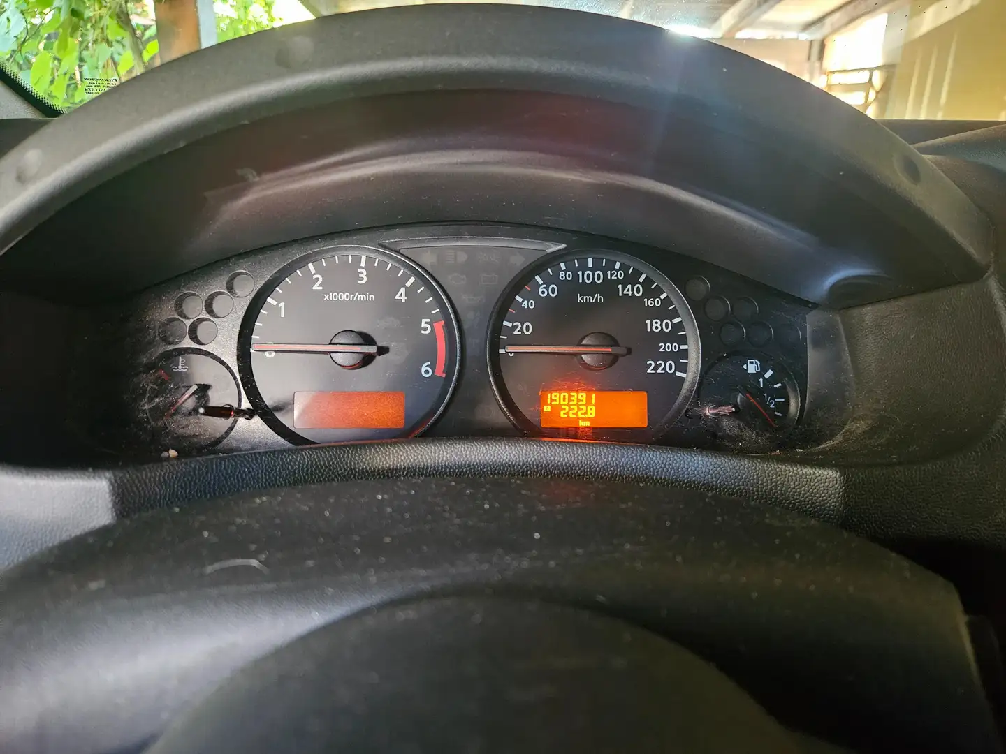 Nissan Navara 2,5TD 4X4 EURO5 PERFEKT!FIX PREIS!!!!!!!!! Noir - 2